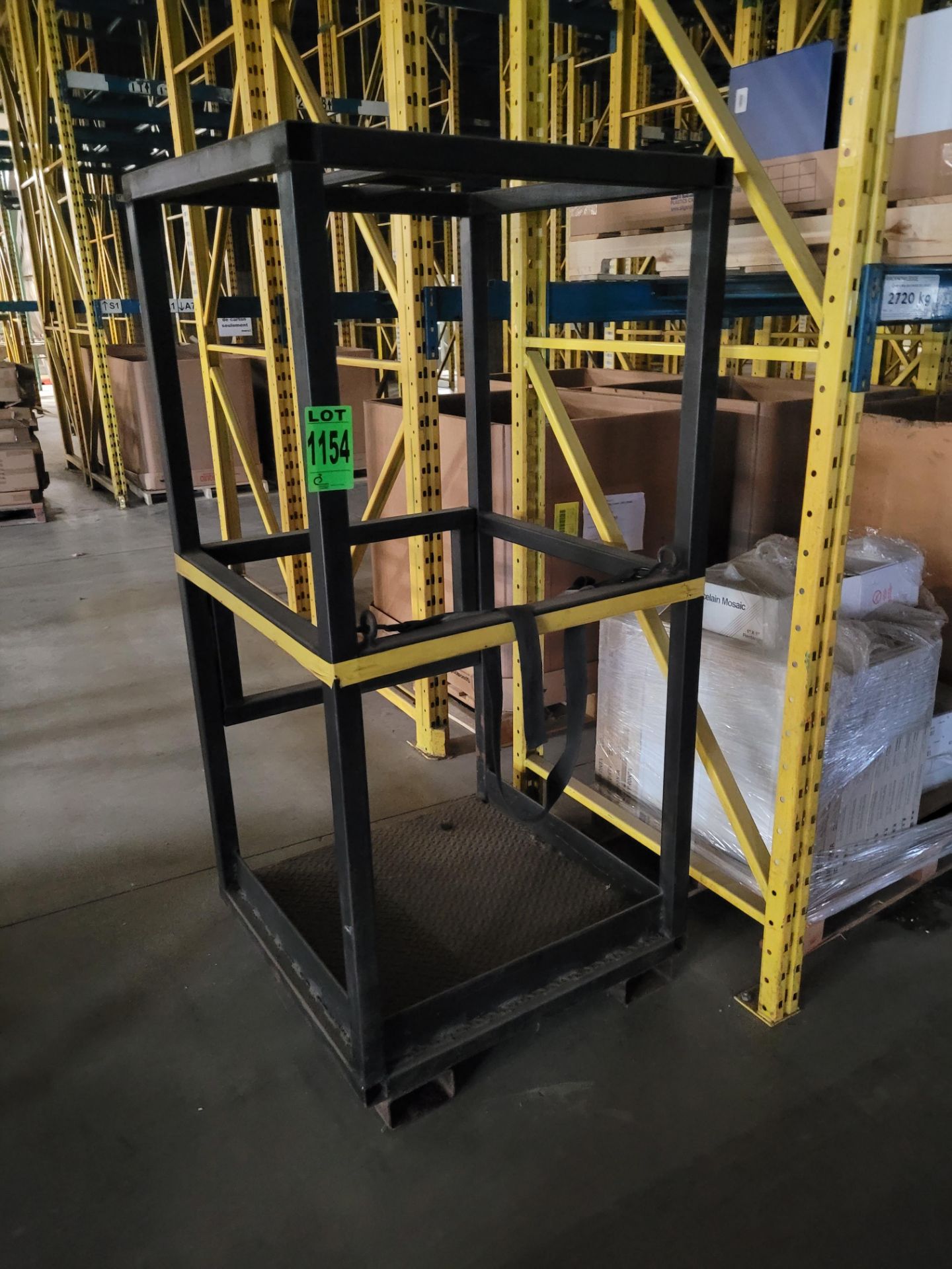 Forklift narrow lifting cage, 2.5' x 2.5' x 6'