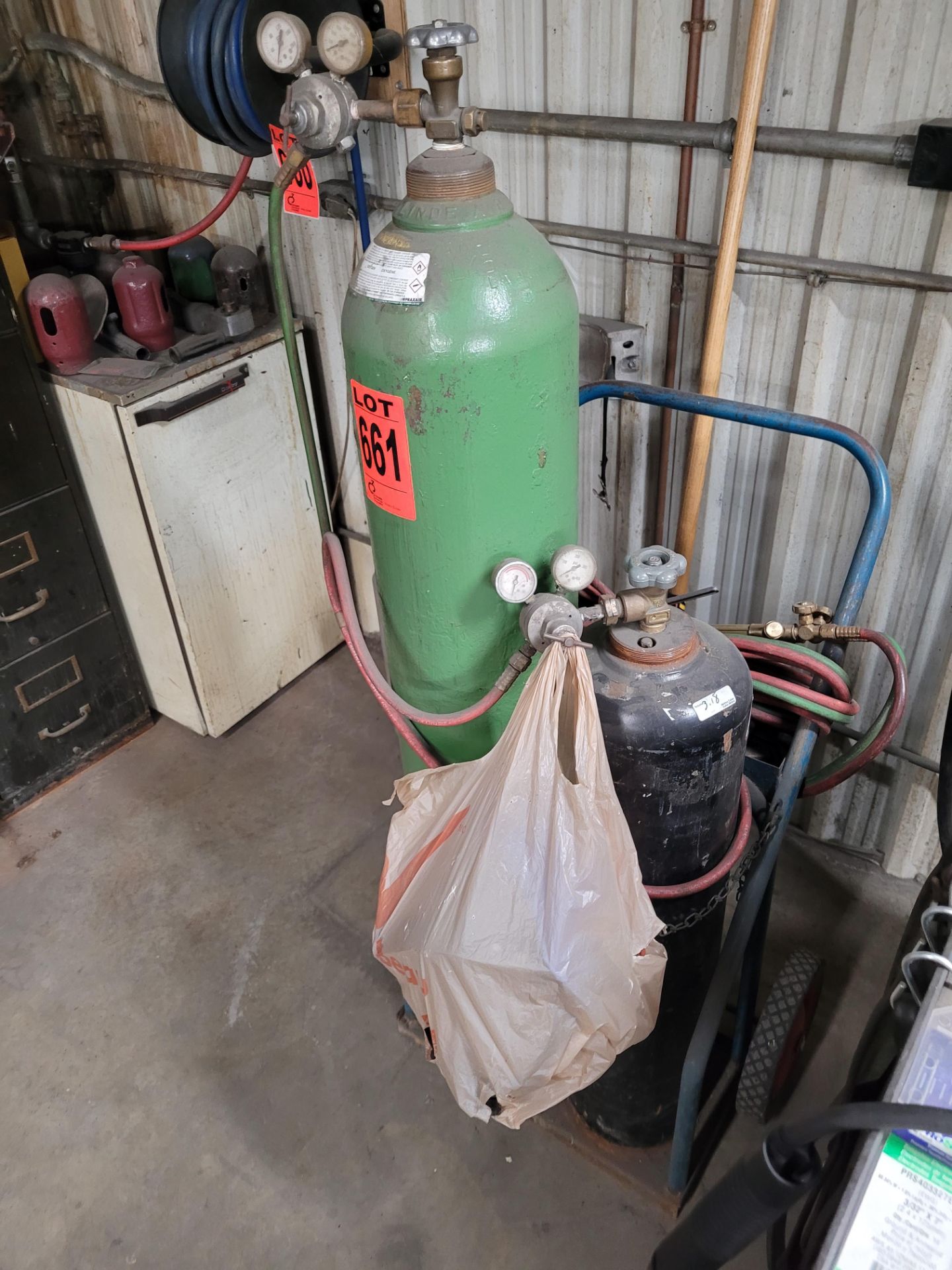 Welding cart with tanks, gauges, torch and hoses - Image 2 of 2