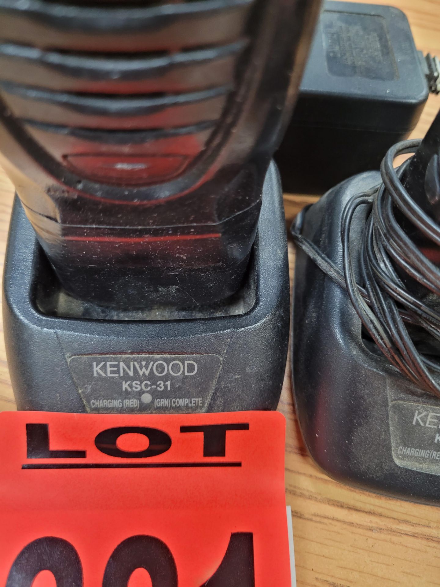 (2) KENWOOD KSC-31 two way radios and chargers - Image 2 of 3