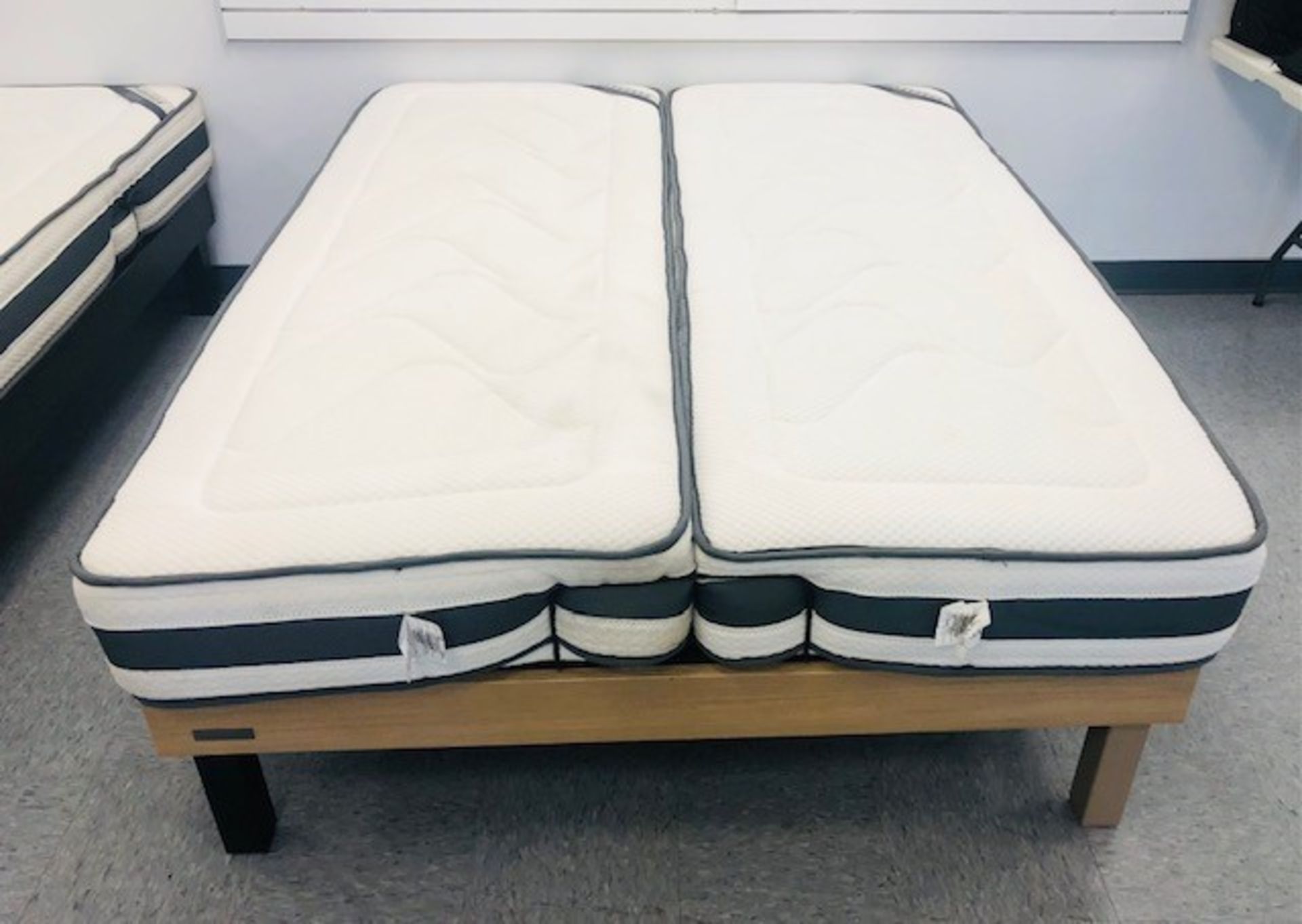 NATURE & PUR adjustable electric bed mod. COMFORT LUXURY V.2 size DOUBLE 53" x 75" Lit électrique aj