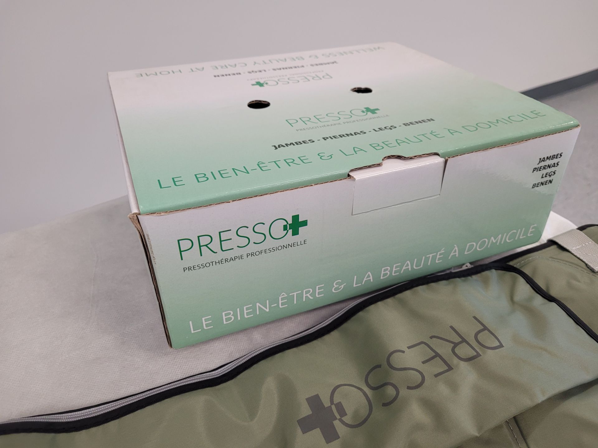 Complete Presso+ Pressotherapy Kit: Presso+ Console - Image 10 of 16