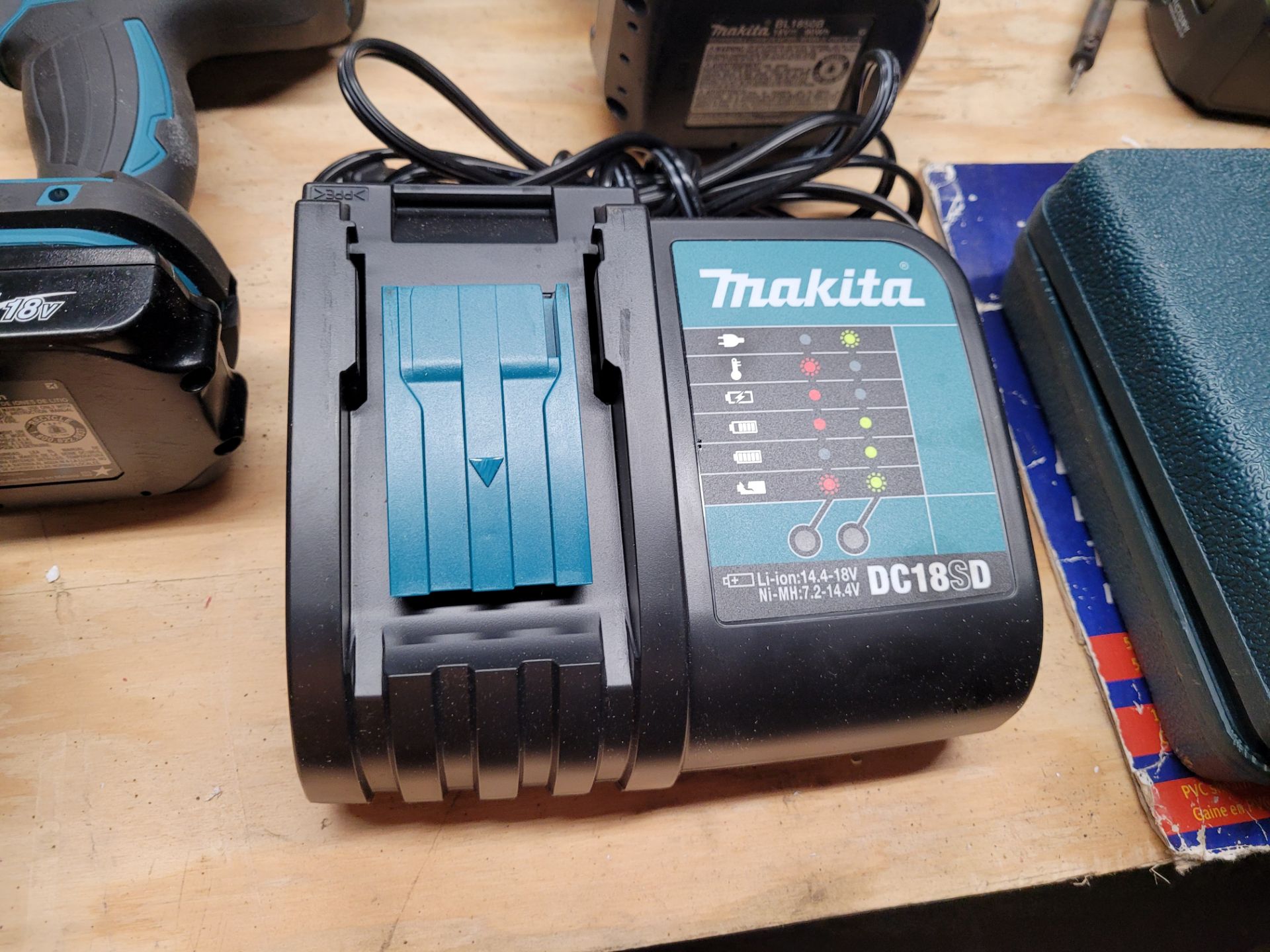 Set of 6 MAKITA LXT Lithium-Ion cordless power tools and (5) Lithium Ion Batteries including:MAKITA - Image 4 of 9