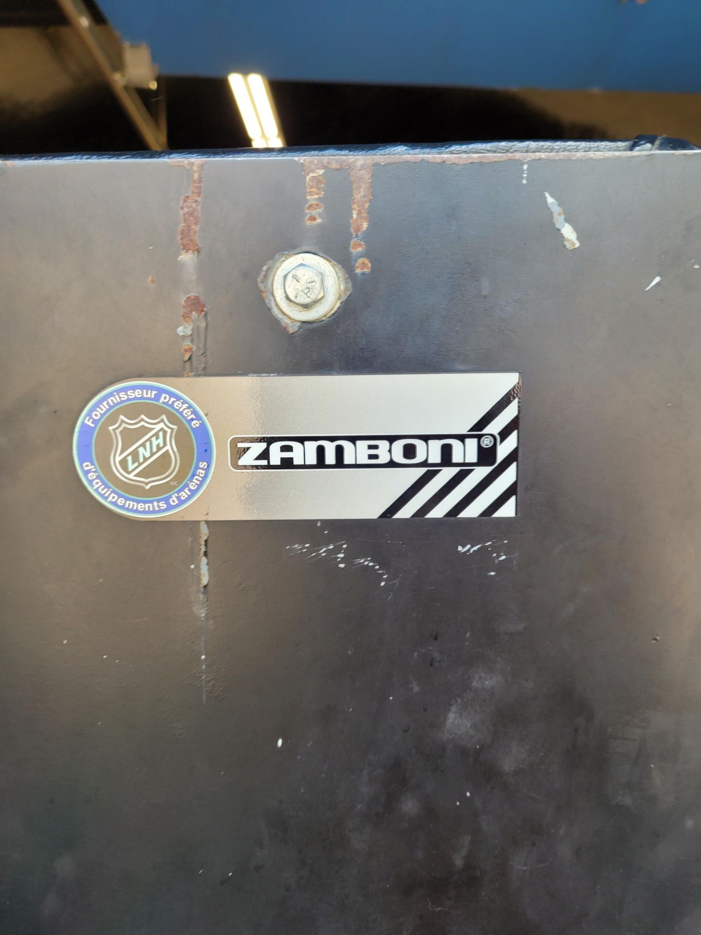 ZAMBONI Ice Resurfacer mod. 520, ser. 3524, propane power - mfg. Frank J. Zamboni & Co. Ltd. Fully f - Image 19 of 36