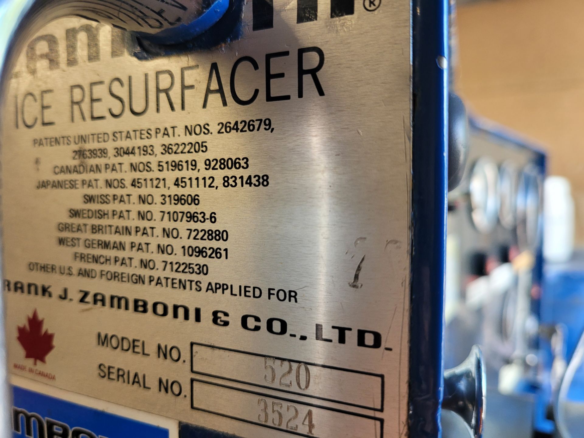 ZAMBONI Ice Resurfacer mod. 520, ser. 3524, propane power - mfg. Frank J. Zamboni & Co. Ltd. Fully f - Image 27 of 36