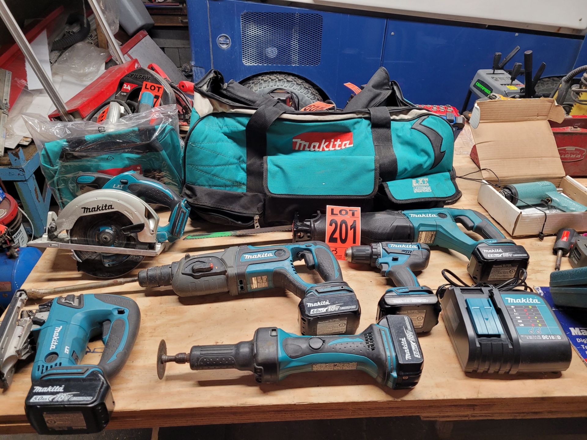 Set of 6 MAKITA LXT Lithium-Ion cordless power tools and (5) Lithium Ion Batteries including:MAKITA