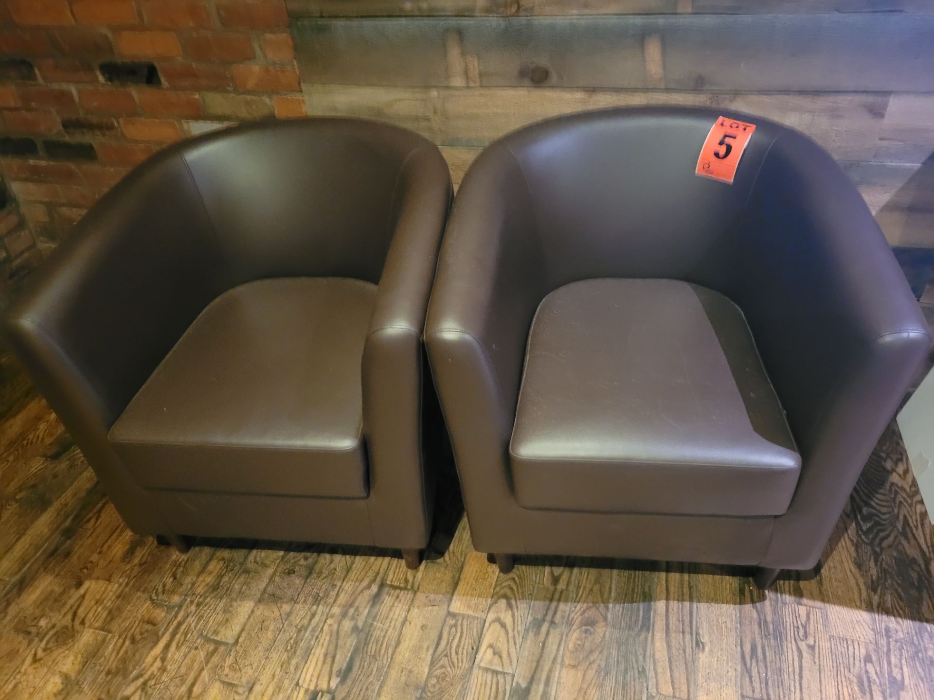 Genuine leather armchairs - Image 3 of 3