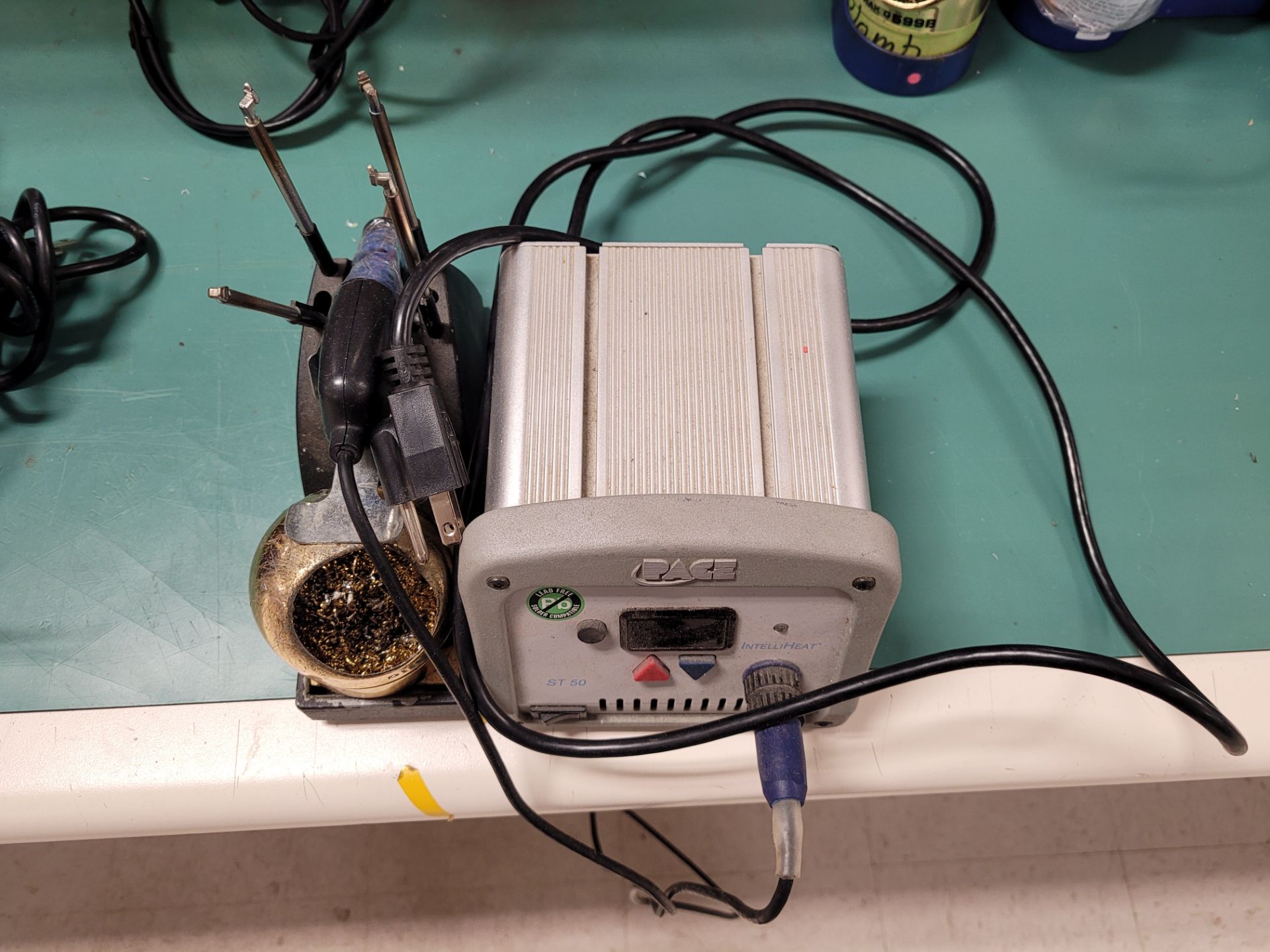 PACE mod. ST-50 IntelliHeat Digital Soldering Station with TD-100 soldering Iron and Standard Cubby - Image 2 of 4