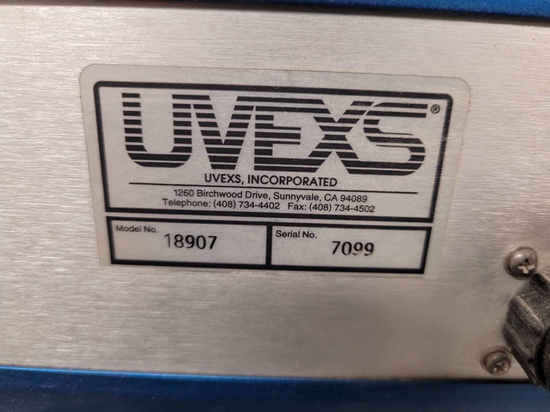 UVEXS INC. Ultraviolet Conveyor Oven mod. 18907 ser. 7099, w/ UVEXS mod. 18909, ser. 7101, 220 V, 30 - Image 4 of 22