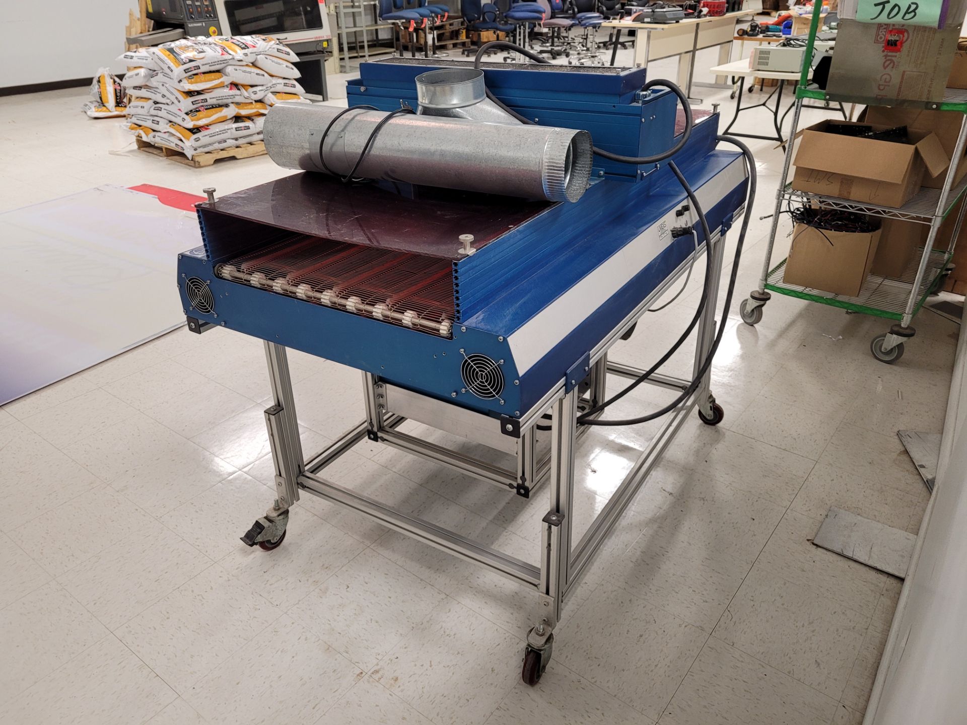 UVEXS INC. Ultraviolet Conveyor Oven mod. 18907 ser. 7099, w/ UVEXS mod. 18909, ser. 7101, 220 V, 30 - Image 3 of 22