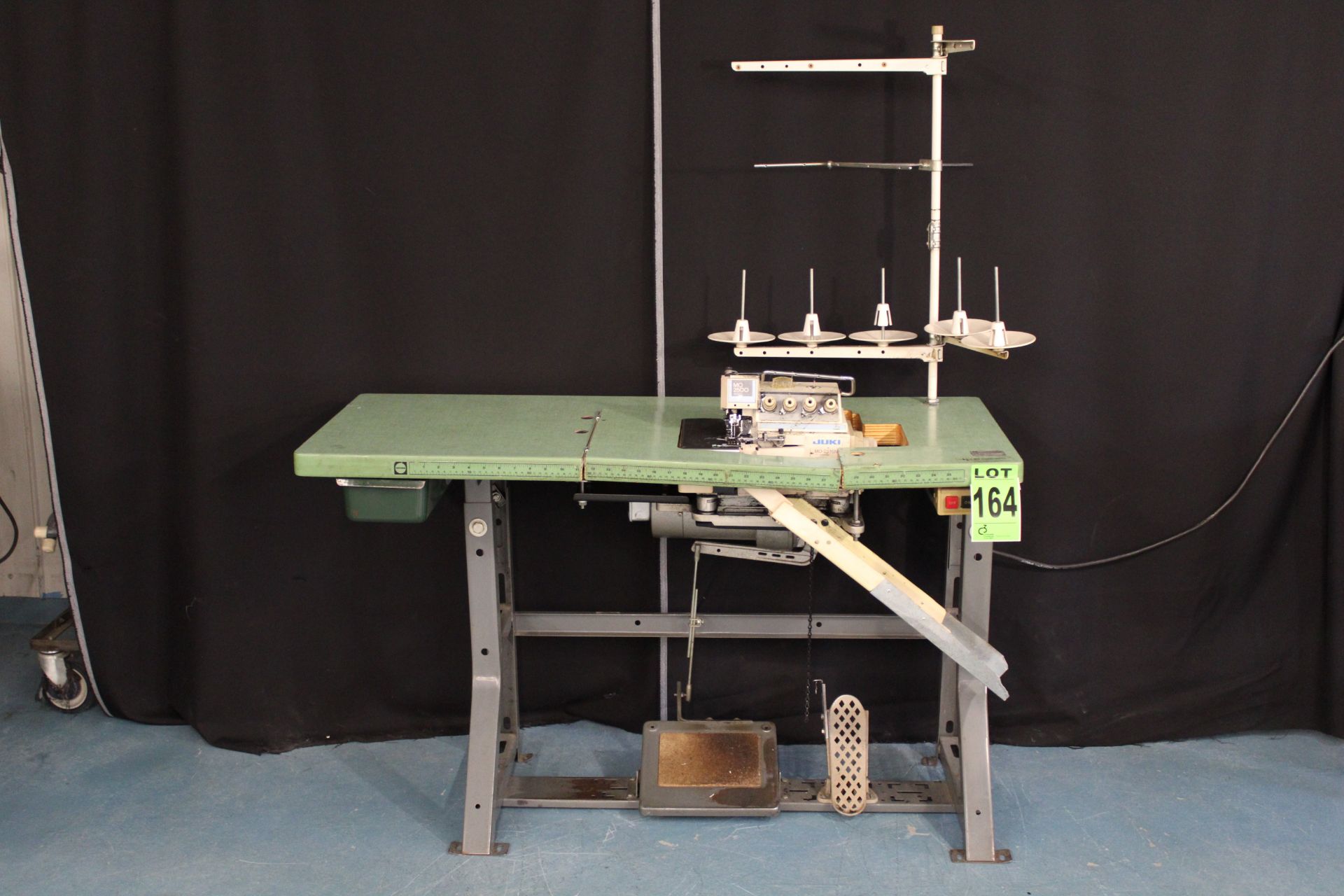 JUKI mod. MO-2516-N FF6-500 industrial sewing machine, 110V