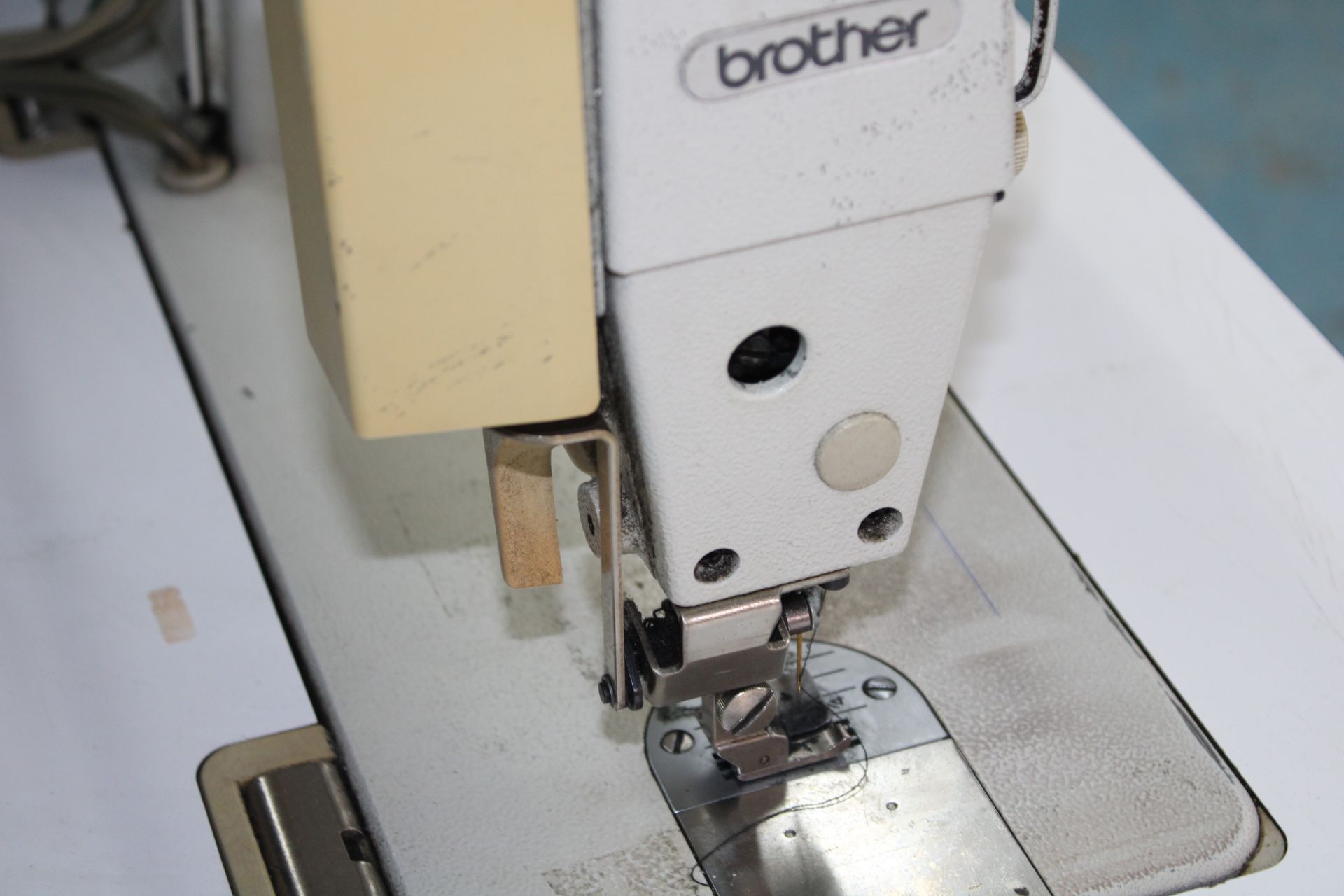 BROTHER mod. DB2-737-403, industrial sewing machine, P/T/FOOT LIFT, Sure Stop, 110V, White - Image 4 of 5