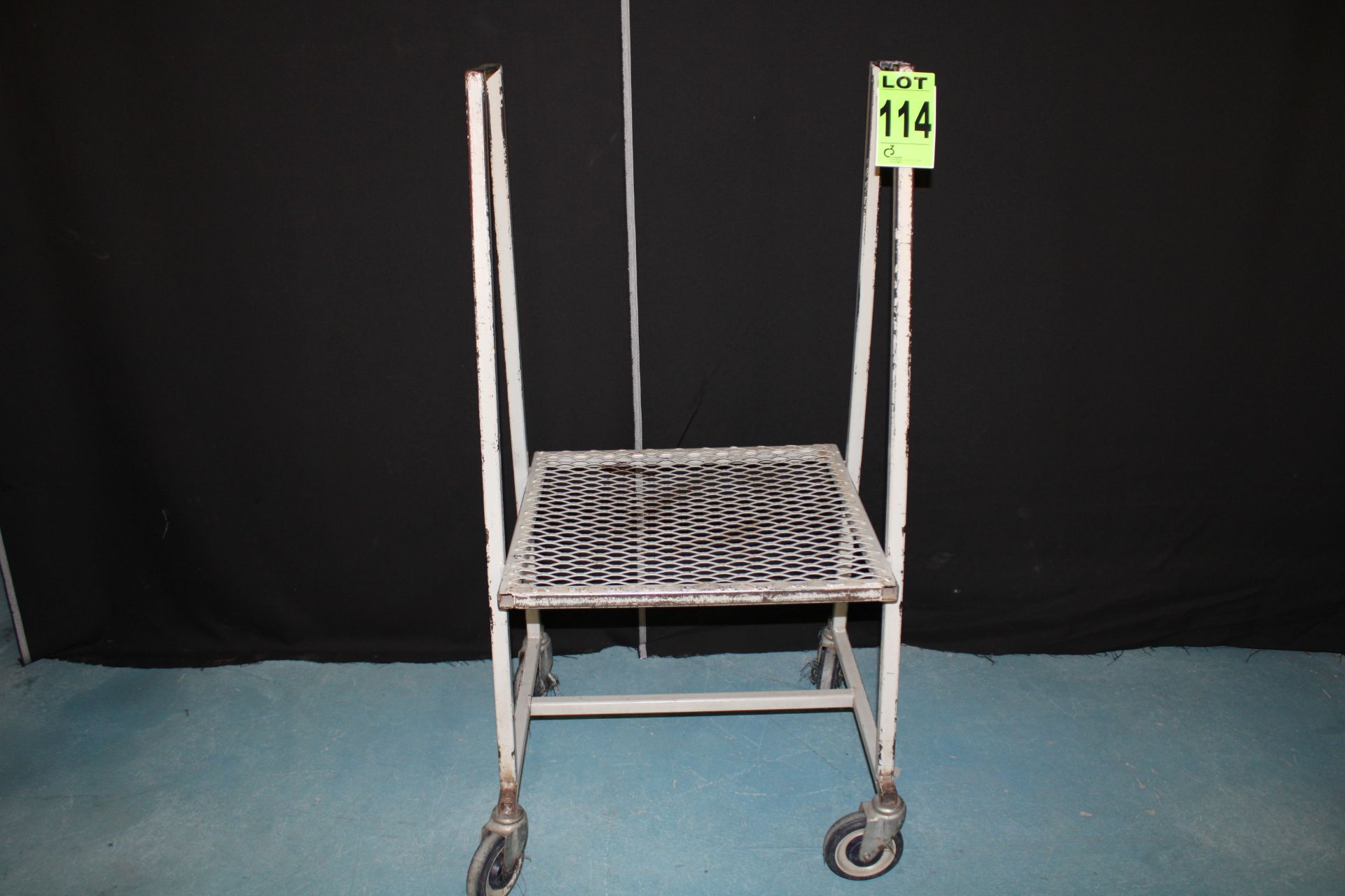 Lot of (6) steel carts with casters, for stackable material, dark grey