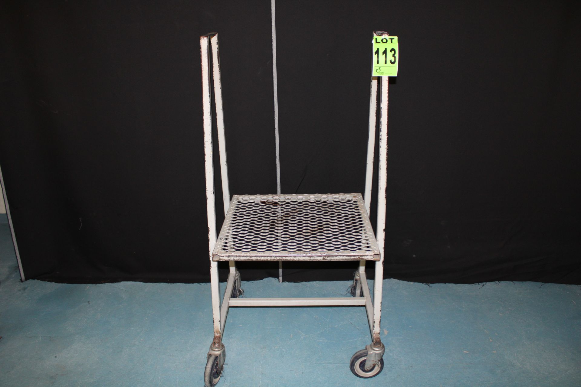 Lot of (6) steel carts with casters, for stackable material, dark grey