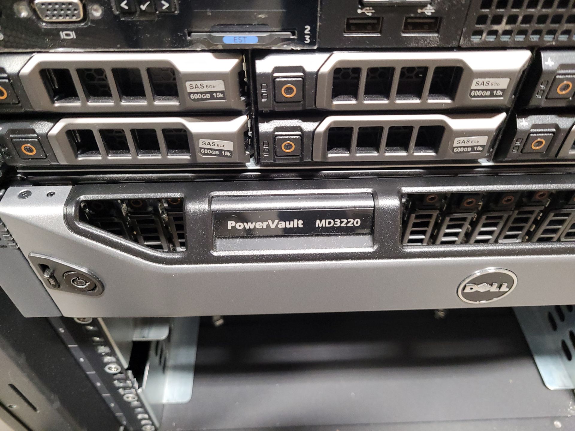 DELL PowerVault Server with Integrated DELL mod. KMMLED185 laptop display, housed in RACK SOLUTIONS - Image 15 of 23