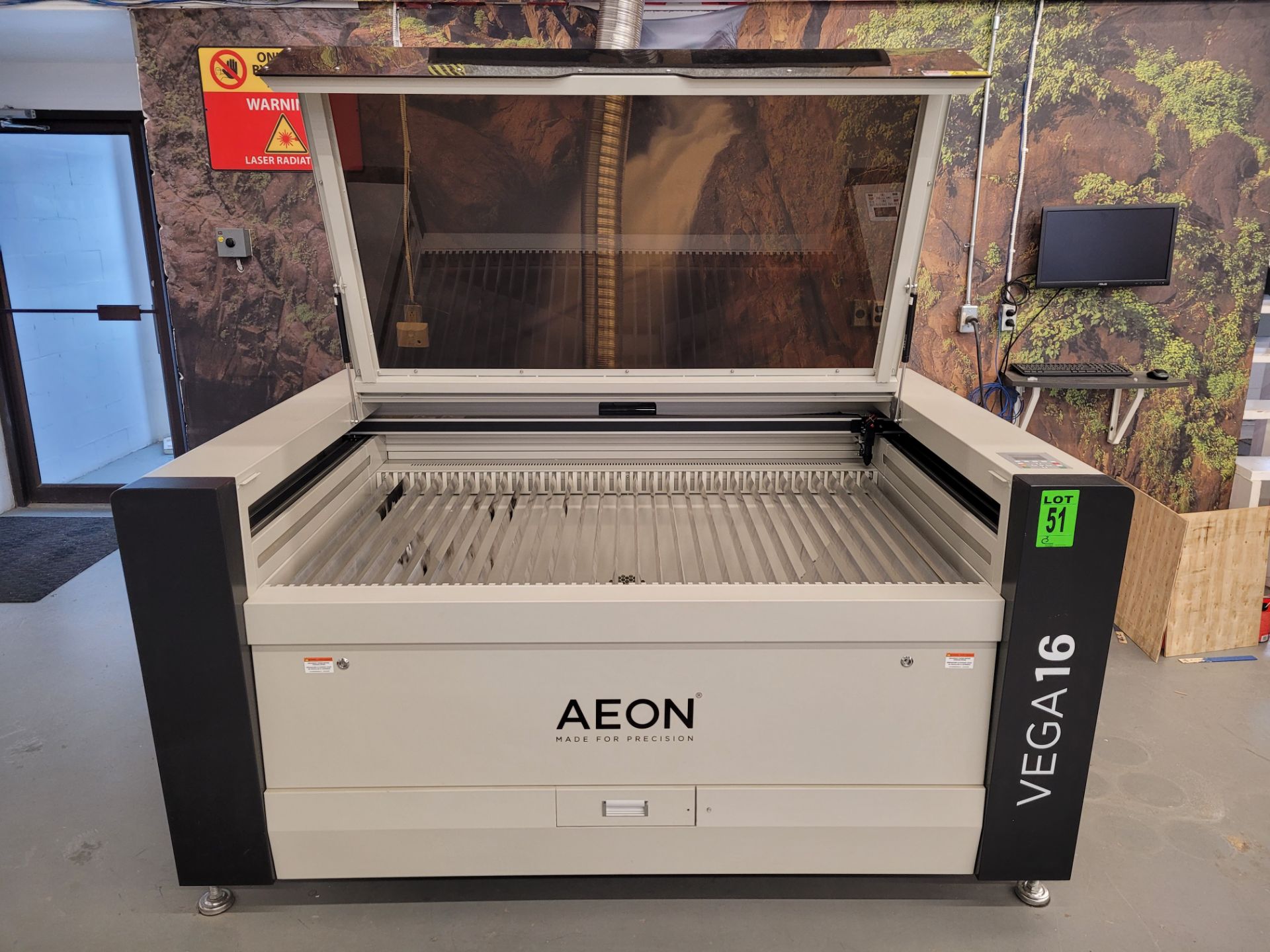 AEON mod. VEGA 16 Laser Cutter, with ultraviolet machine mod. ZR-933 and accessories, dim. 84"x63"x4 - Image 19 of 31