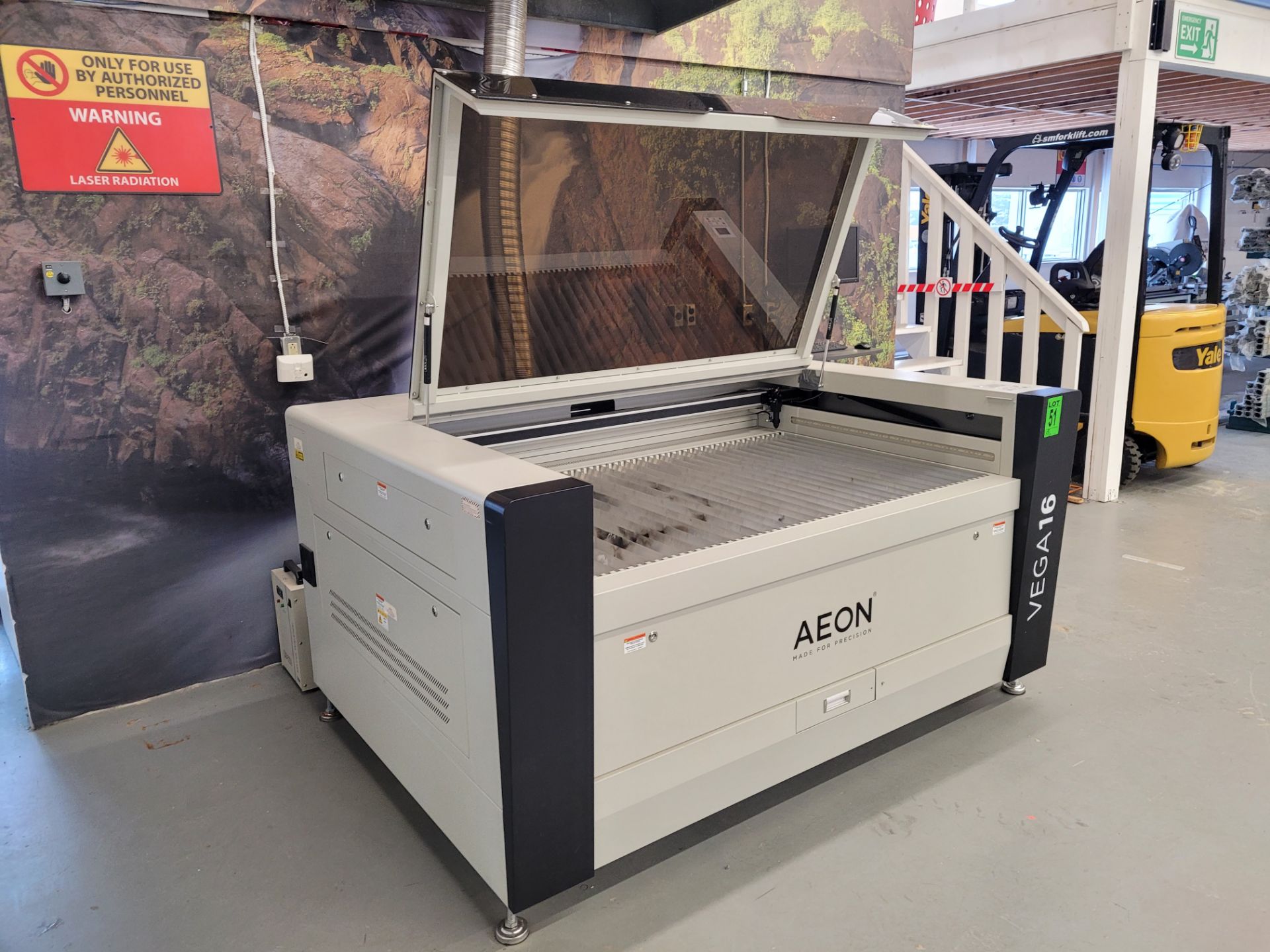 AEON mod. VEGA 16 Laser Cutter, with ultraviolet machine mod. ZR-933 and accessories, dim. 84"x63"x4 - Image 20 of 31