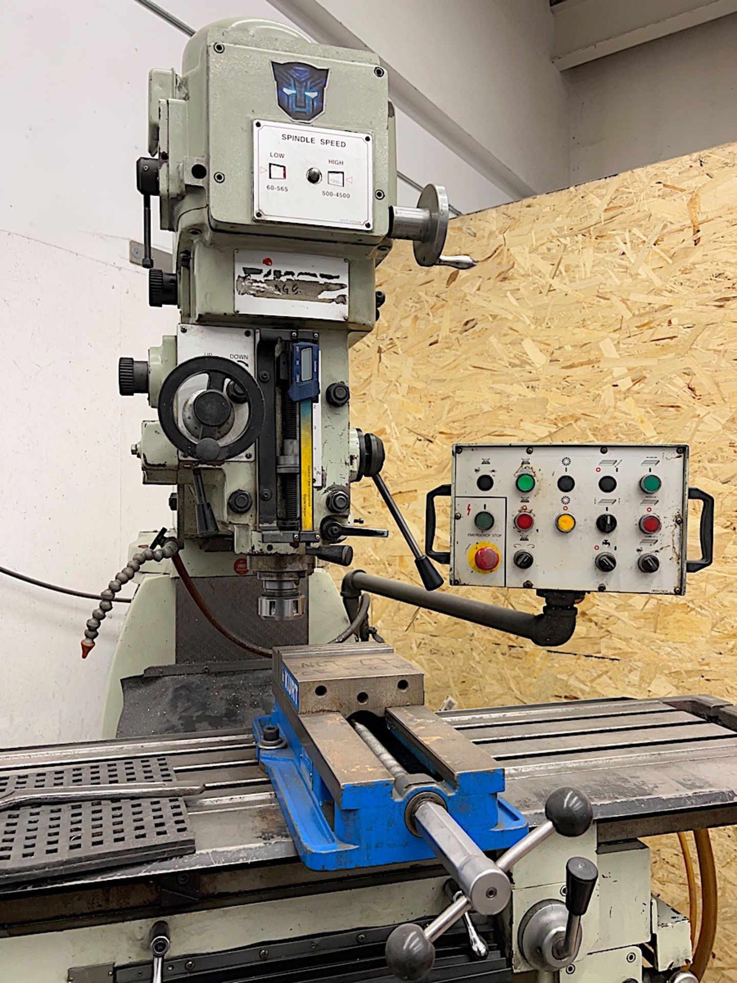 FIRST LC-20VSG MILLING MACHINE - Image 2 of 4