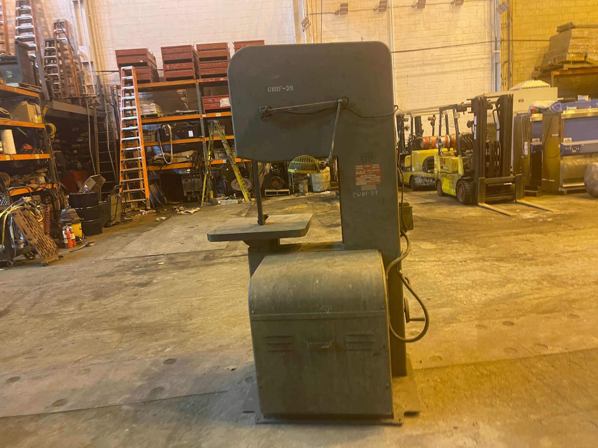 Doall Vertical Band Saw - Image 3 of 5