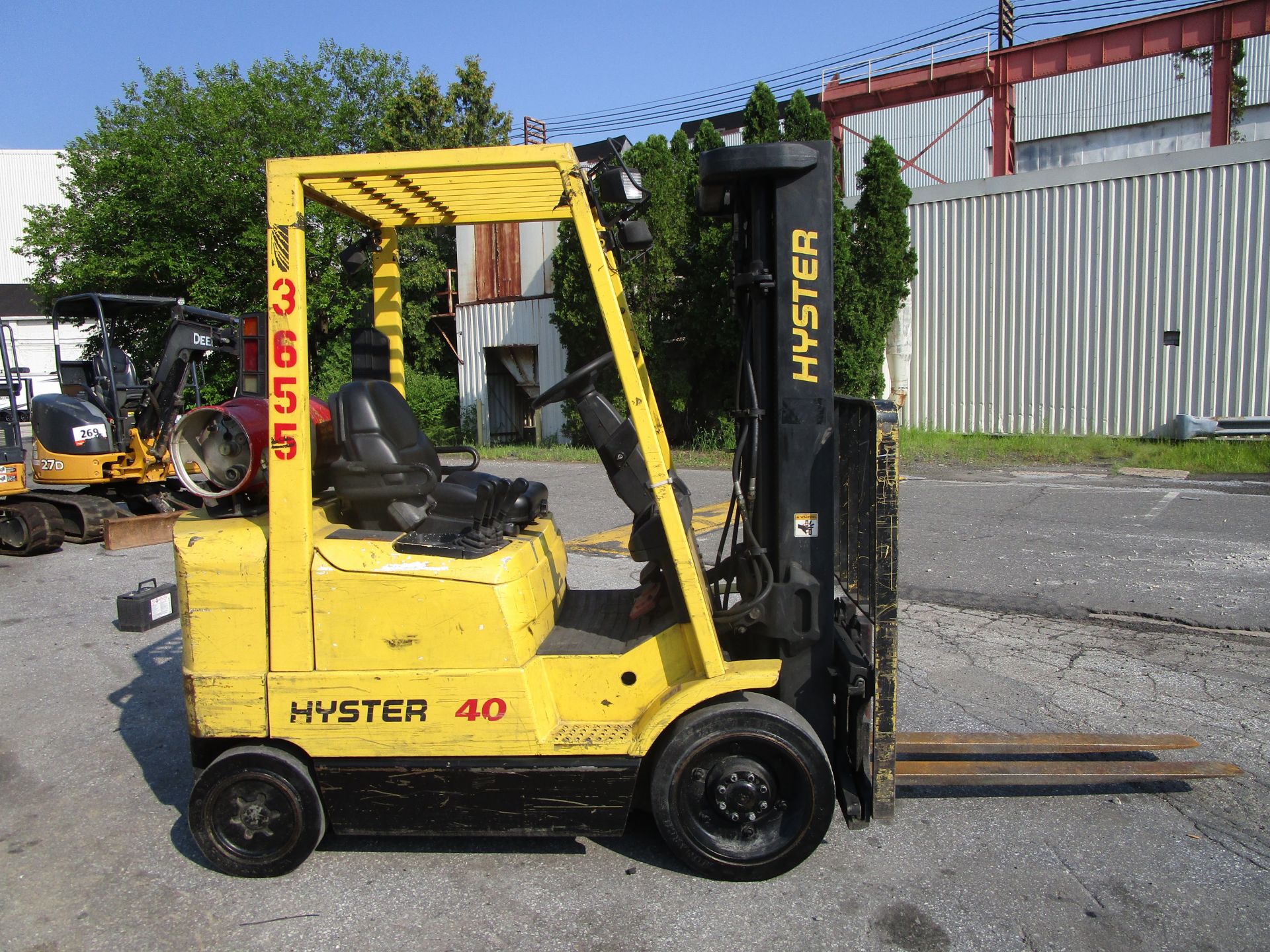 Hyster S40XM 4,000 lb Forklift - Image 4 of 7