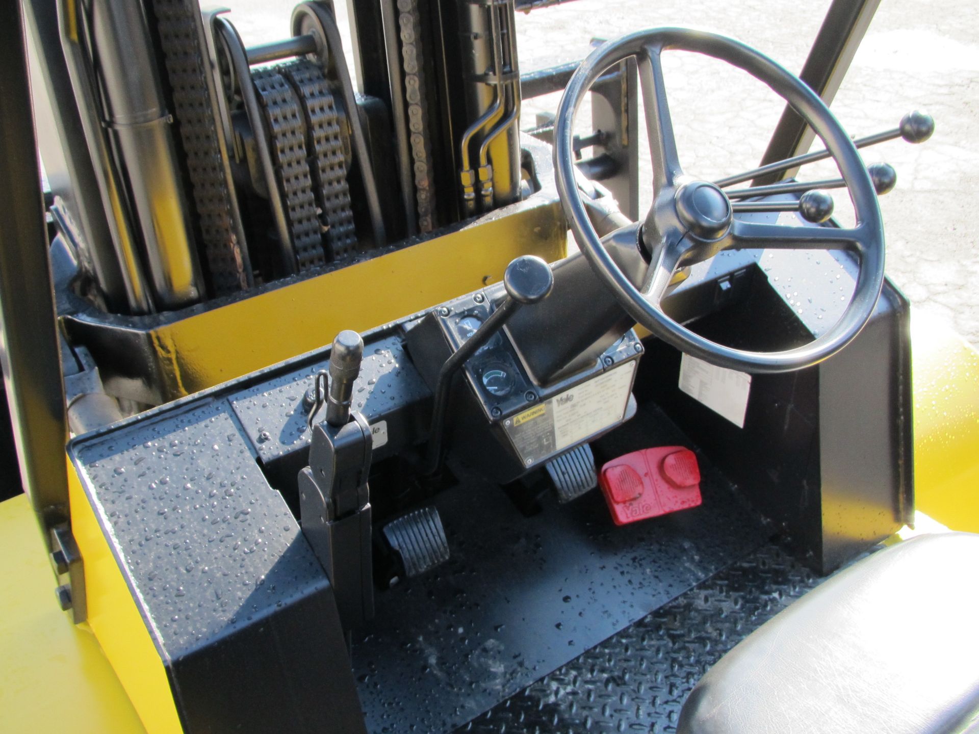 Yale GDP155CA 15,500 lb Forklift - Image 9 of 11