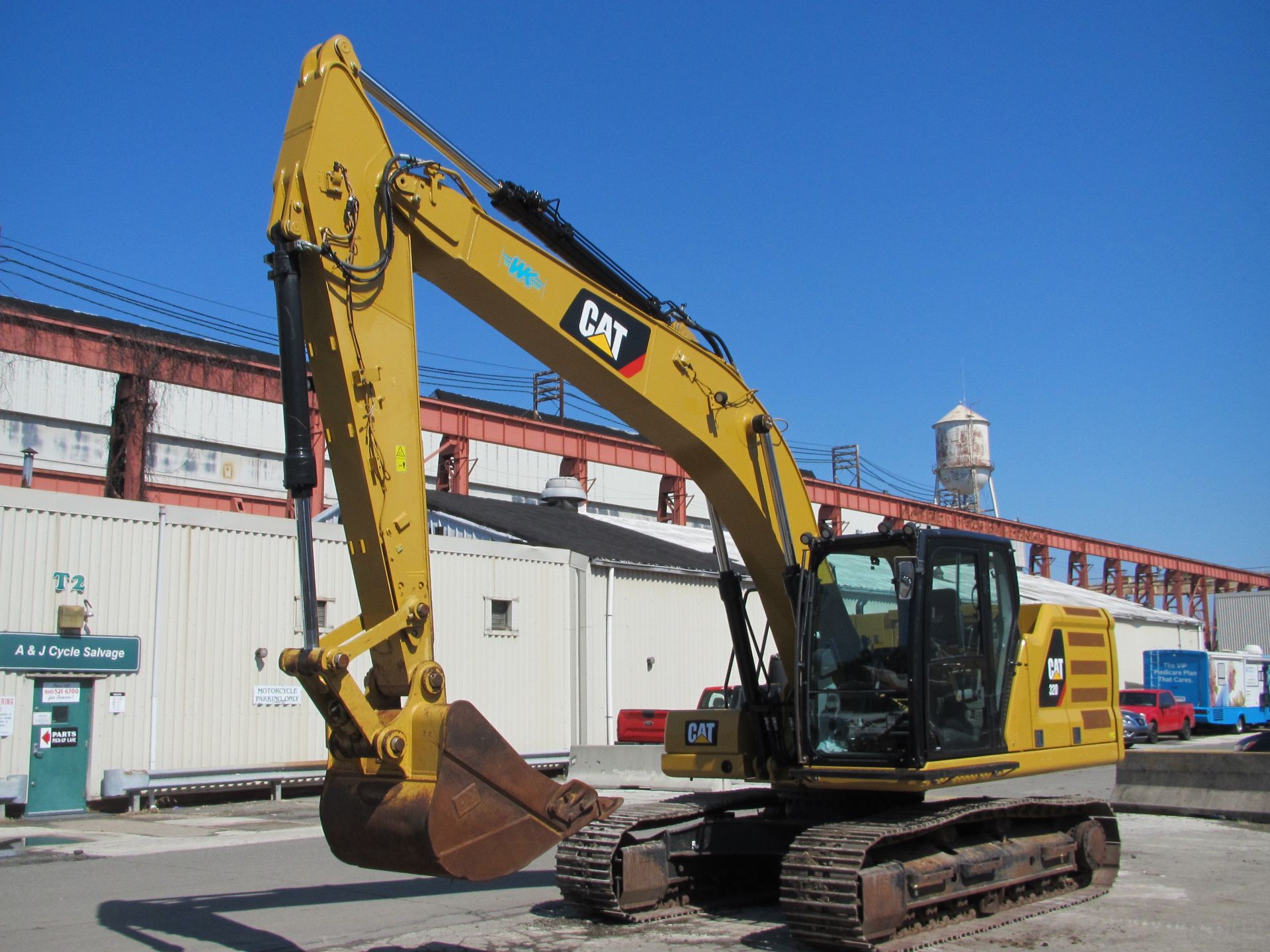 2018 Caterpillar 320 Hydraulic Excavator - Image 4 of 25