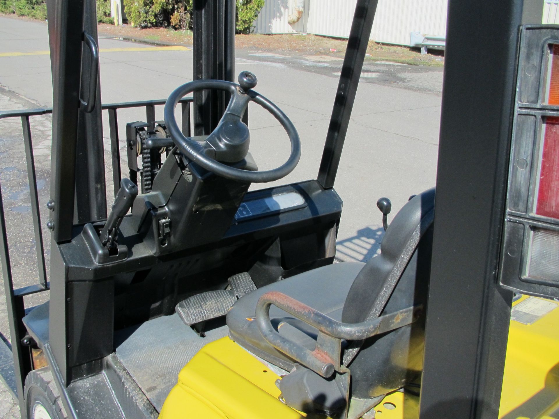 Yale GLP040AF 4,000 lb Forklift - Image 11 of 12