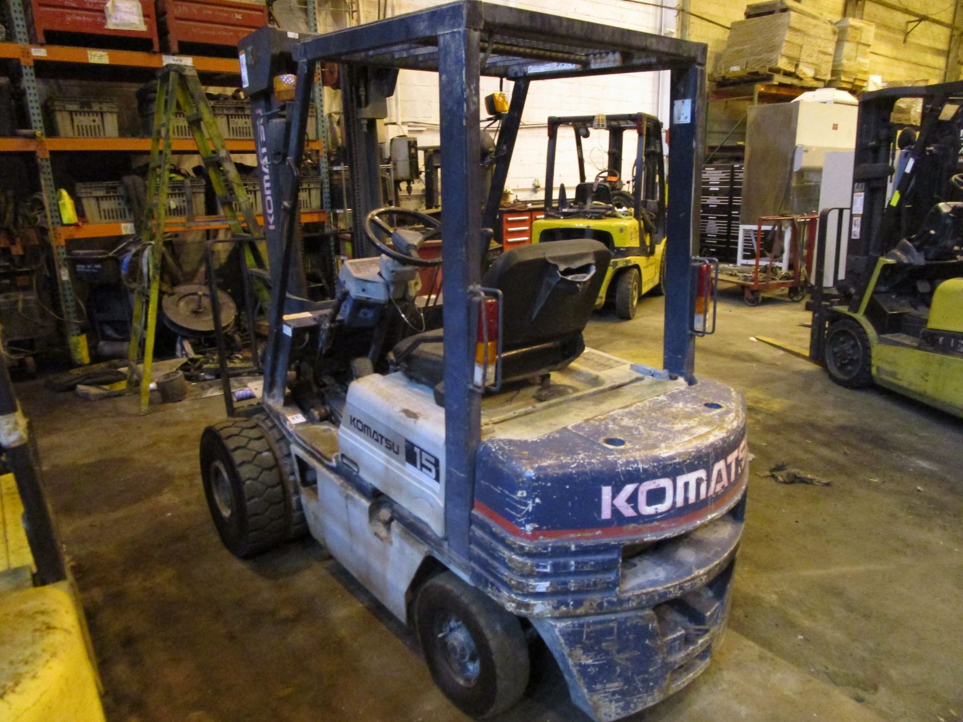 Komatsu FG15C-15 3,000 lb Forklift - Image 4 of 7