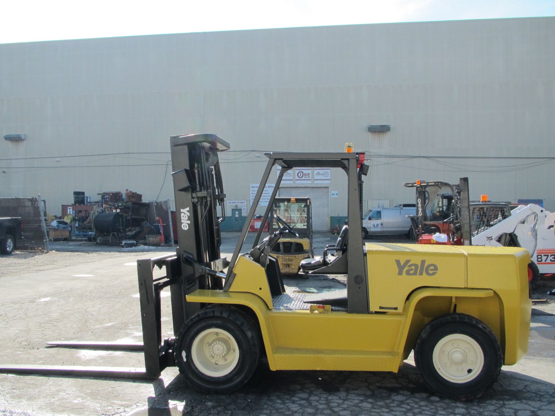 Yale GDP155CA 15,500 lb Forklift - Image 7 of 11