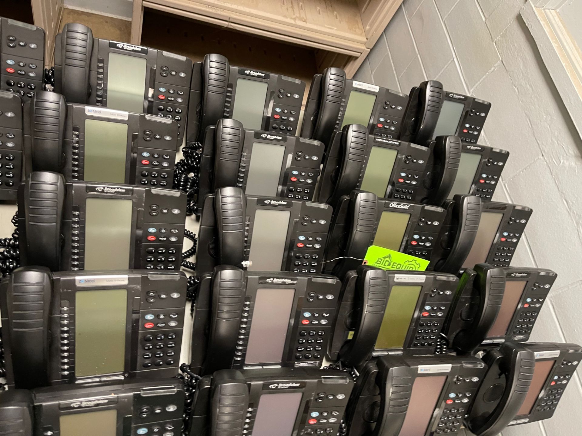 Lot of Office Phones - Image 7 of 8