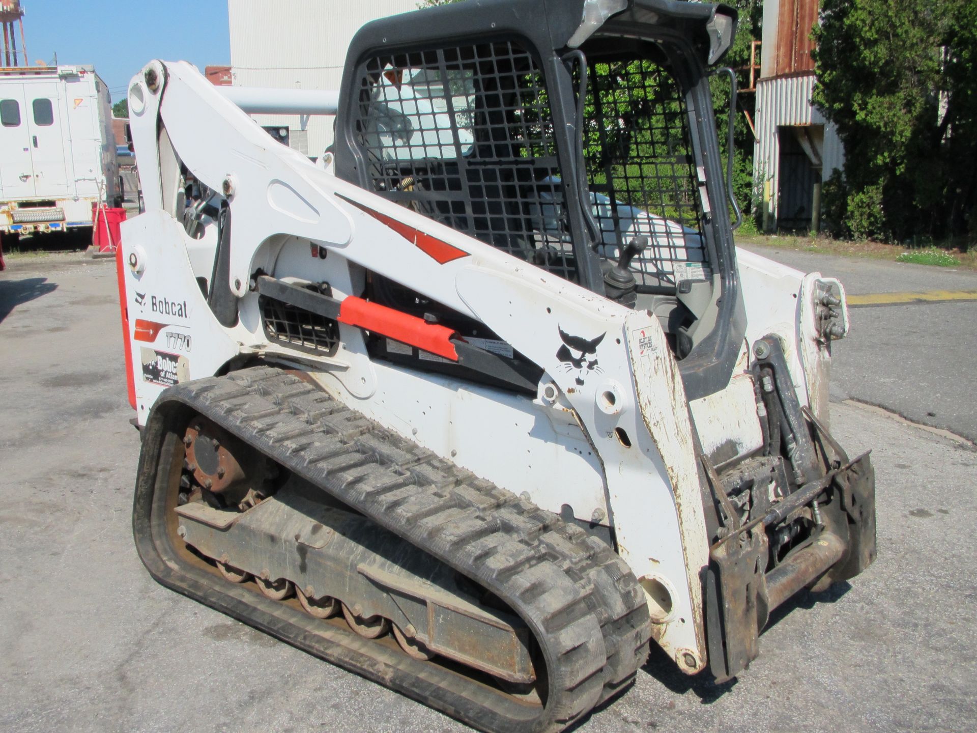 2017 Bobcat T770 Skid Steer - Image 2 of 19