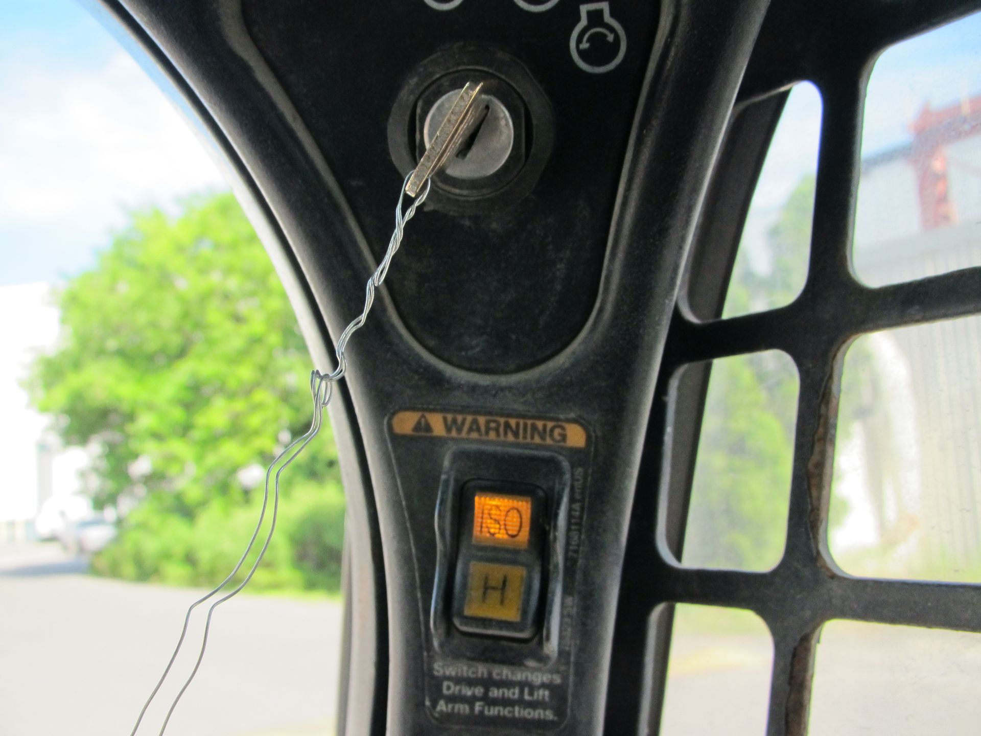 2015 Bobcat T590 Skid Steer - Image 13 of 19