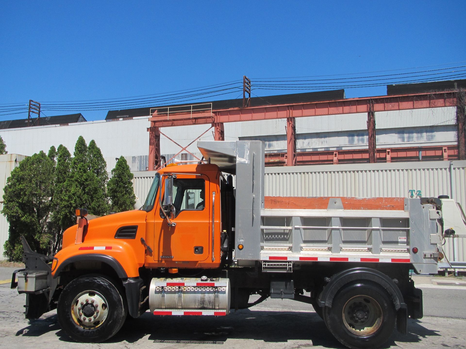 2004 Mack CV 712 Single Axle Dump Truck - Image 7 of 18