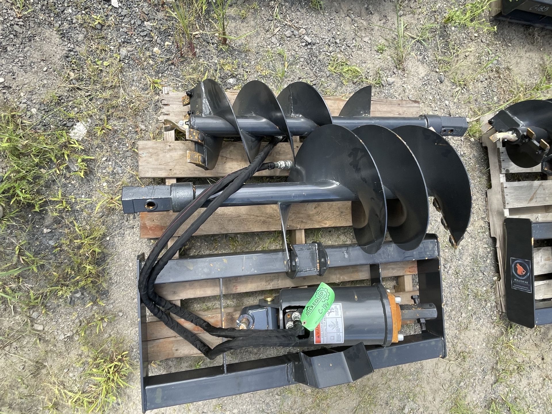 New Wolverine Skid Steer Auger Attachment (C186) - Image 6 of 7