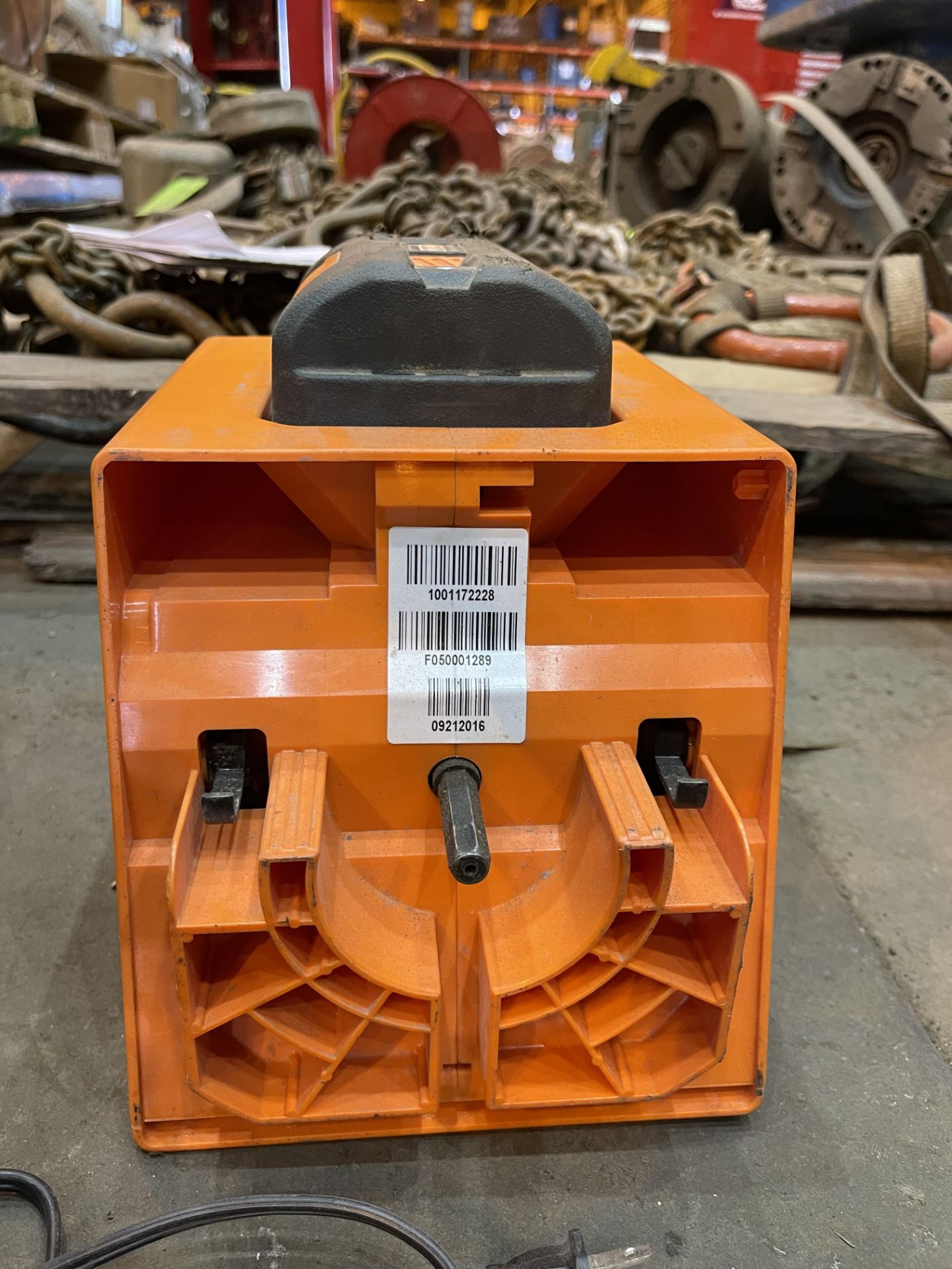 JLG LiftPod w/ Lithium 40V Battery and Charger - Image 6 of 8