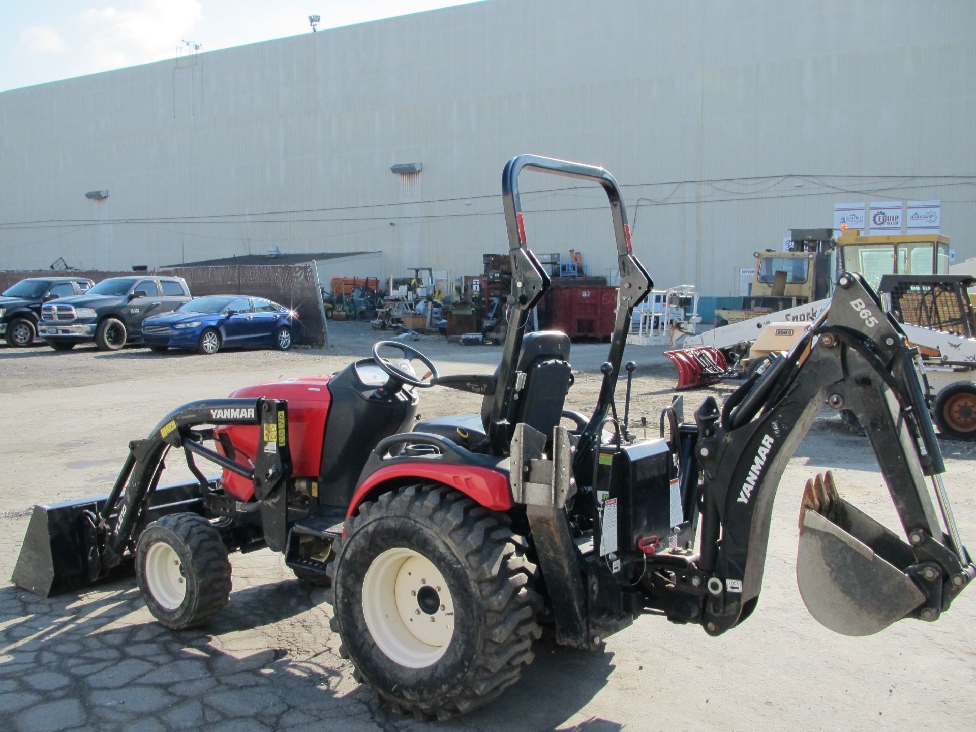 2017 Yanmar SA424 Backhoe - Image 7 of 15