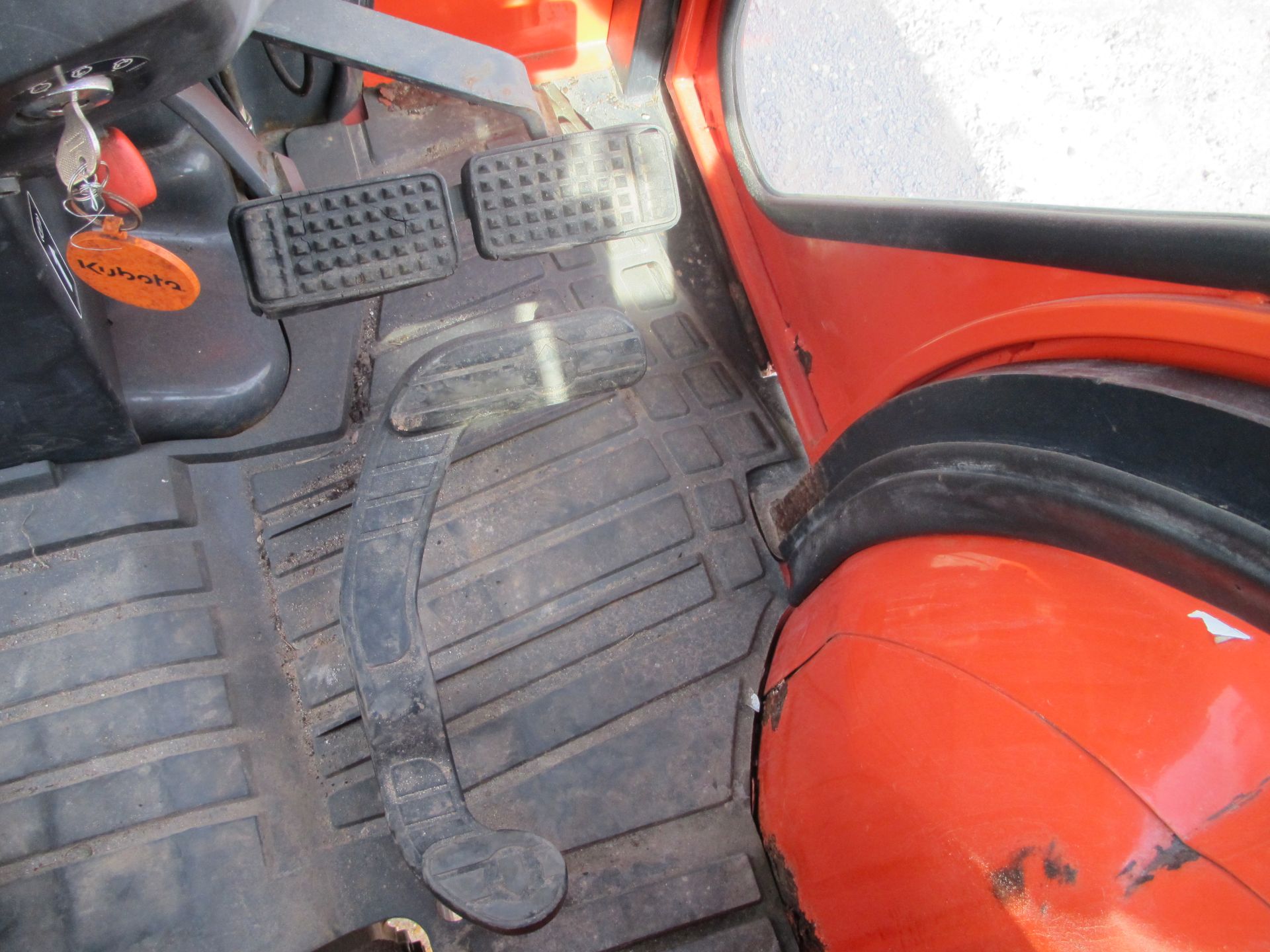 Kubota L3130D Tractor - Image 13 of 17