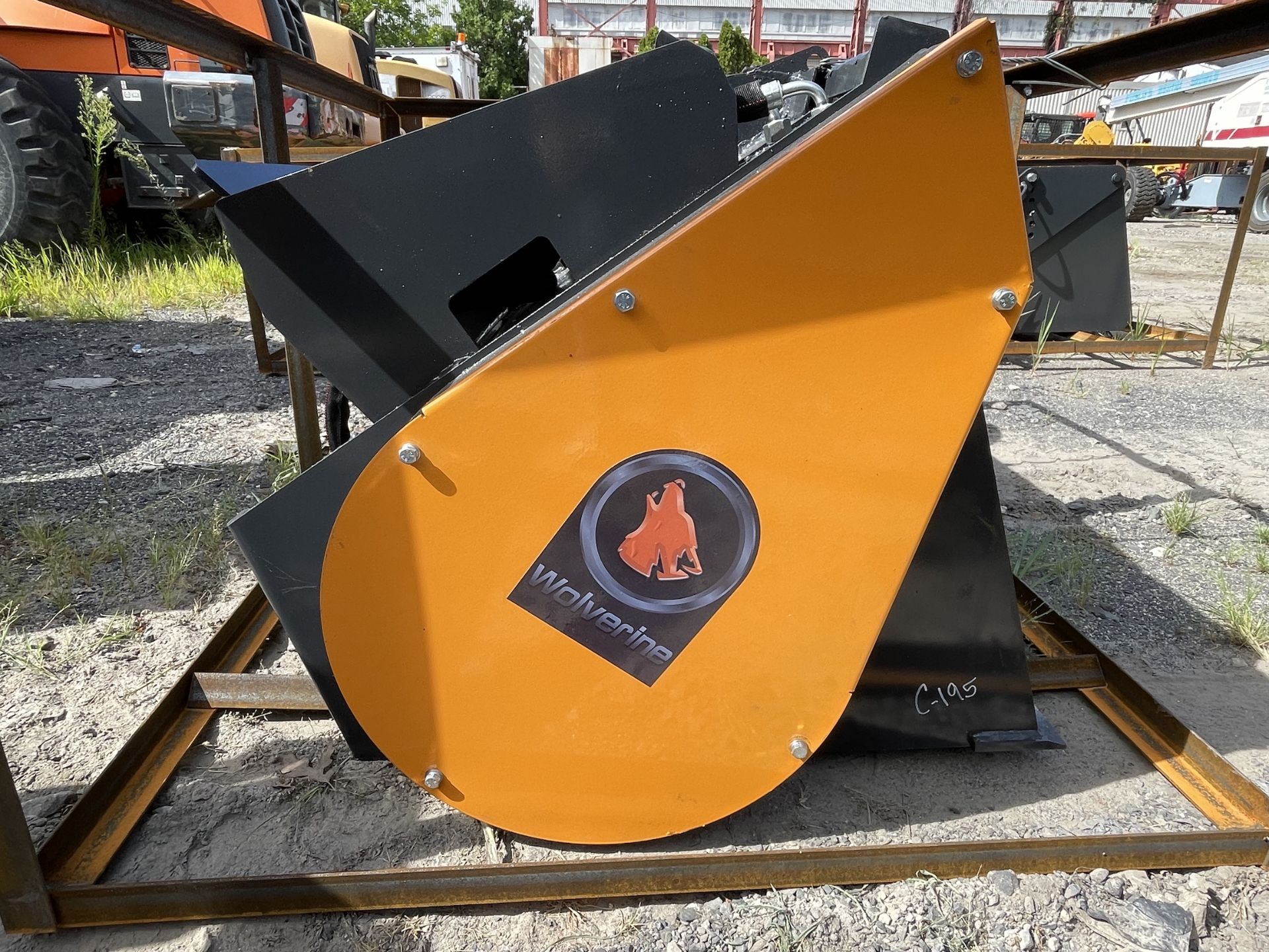 New Wolverine Skid Steer Cement Mixing Bucket (C195) - Image 7 of 8