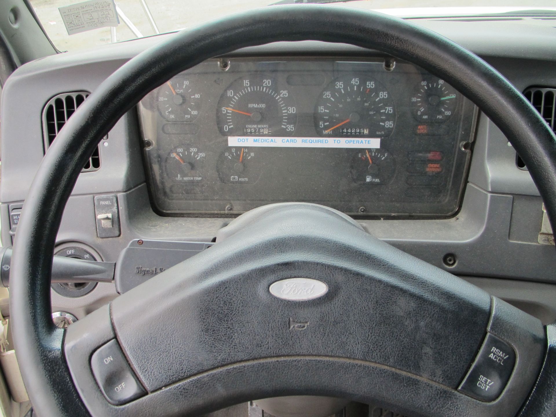 1998 Ford AT9513 Aeromax Tractor Trailer Truck - Image 11 of 15