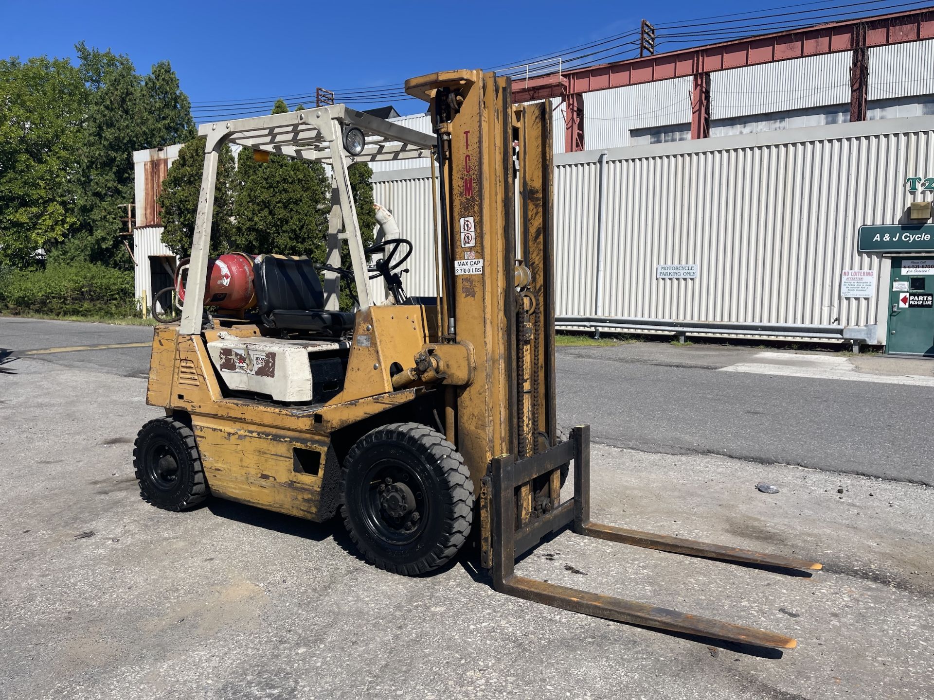 TCM FG20N2 4,000 lbs Forklift - Image 4 of 11