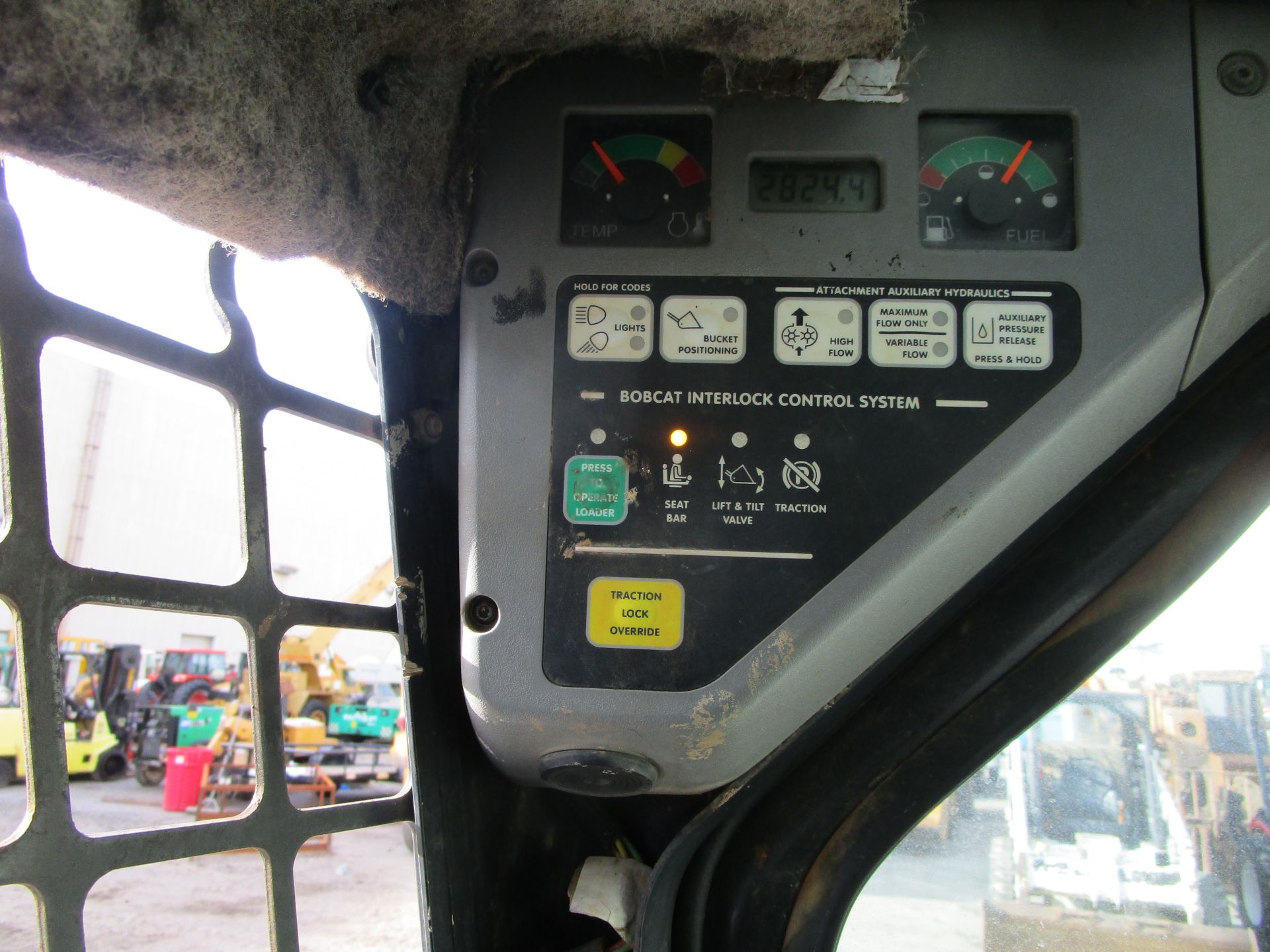 2006 Bobcat T300 Skid Steer - Image 16 of 16