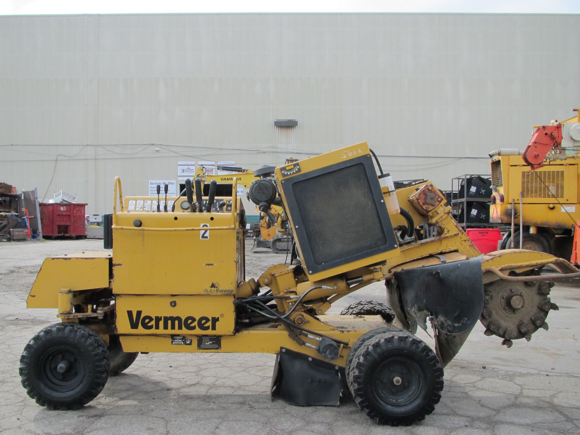 2014 Vermeer SC372 Stump Grinder - Image 2 of 12