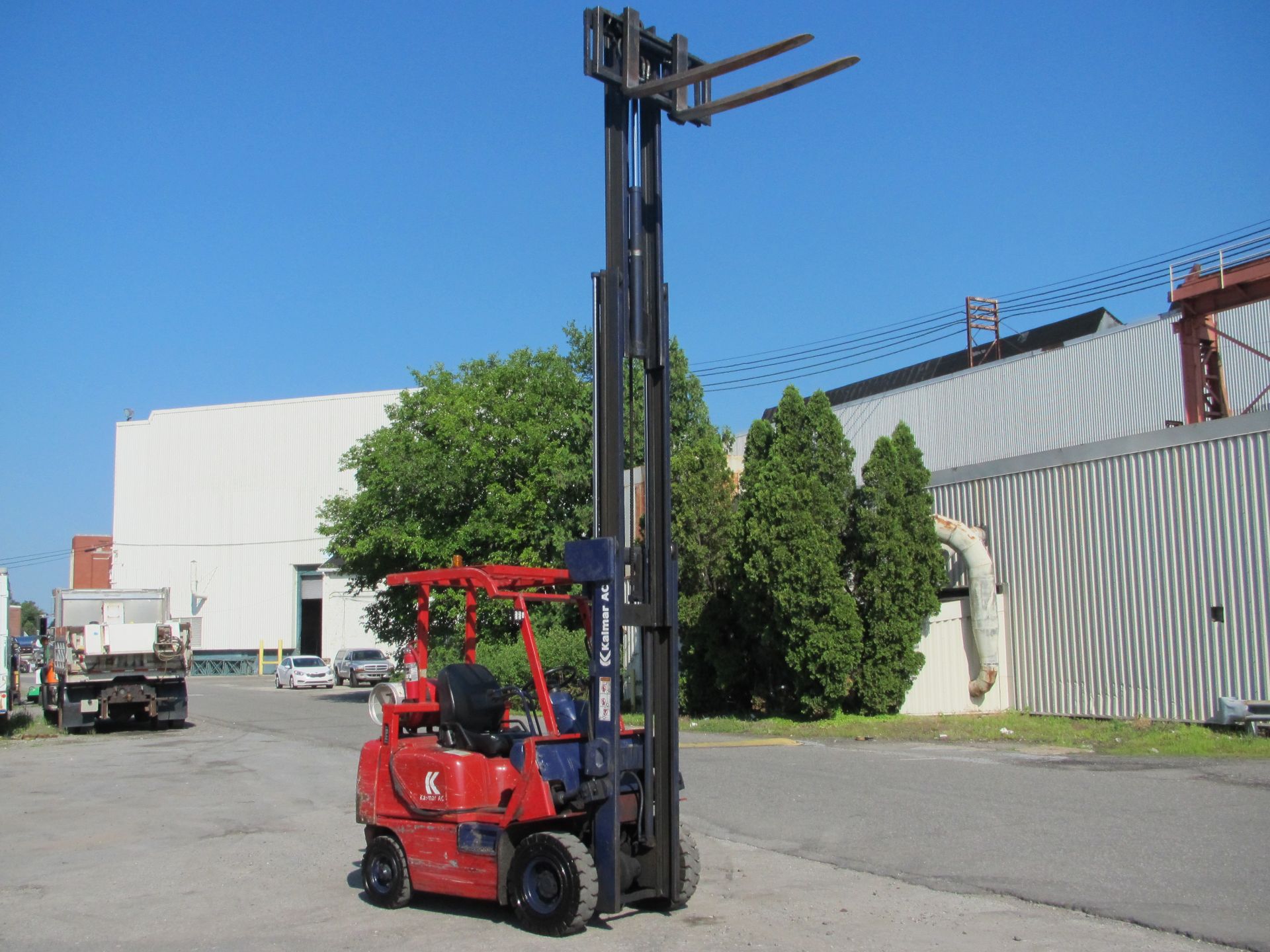 Kalmar P30AX 3,000lb Forklift - Image 6 of 13