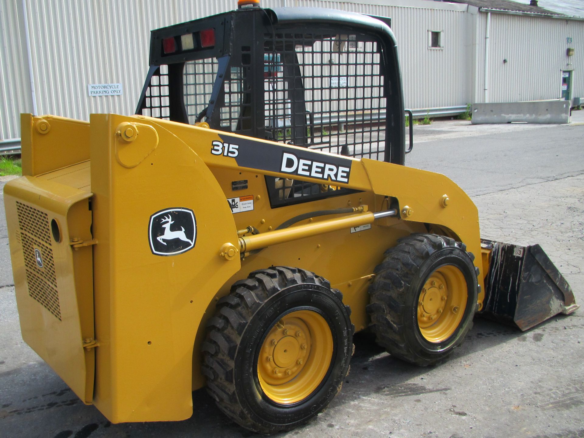 2013 John Deere 315 Skid Steer - Image 3 of 15