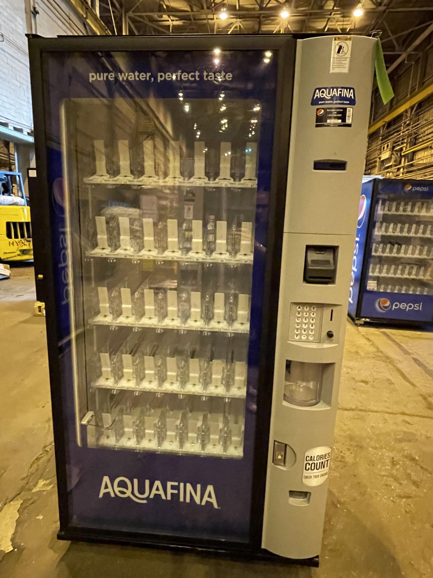 REFURBED AQUAFINA BOTTLE VENDING MACHINE (BC14)