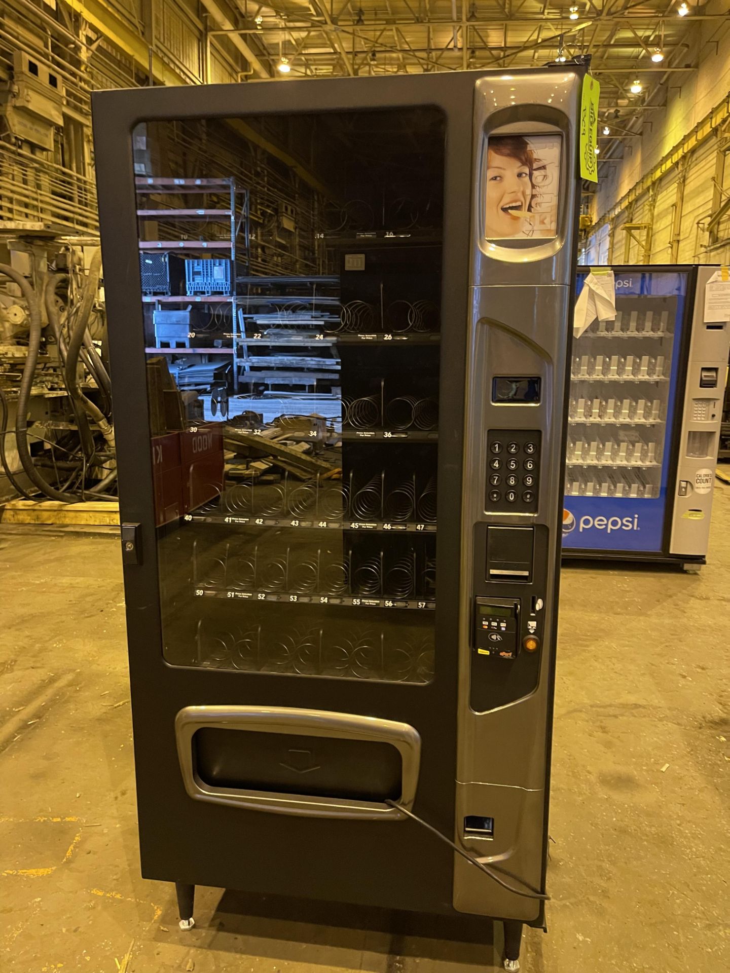 Brand New Vending Machine (BC9)