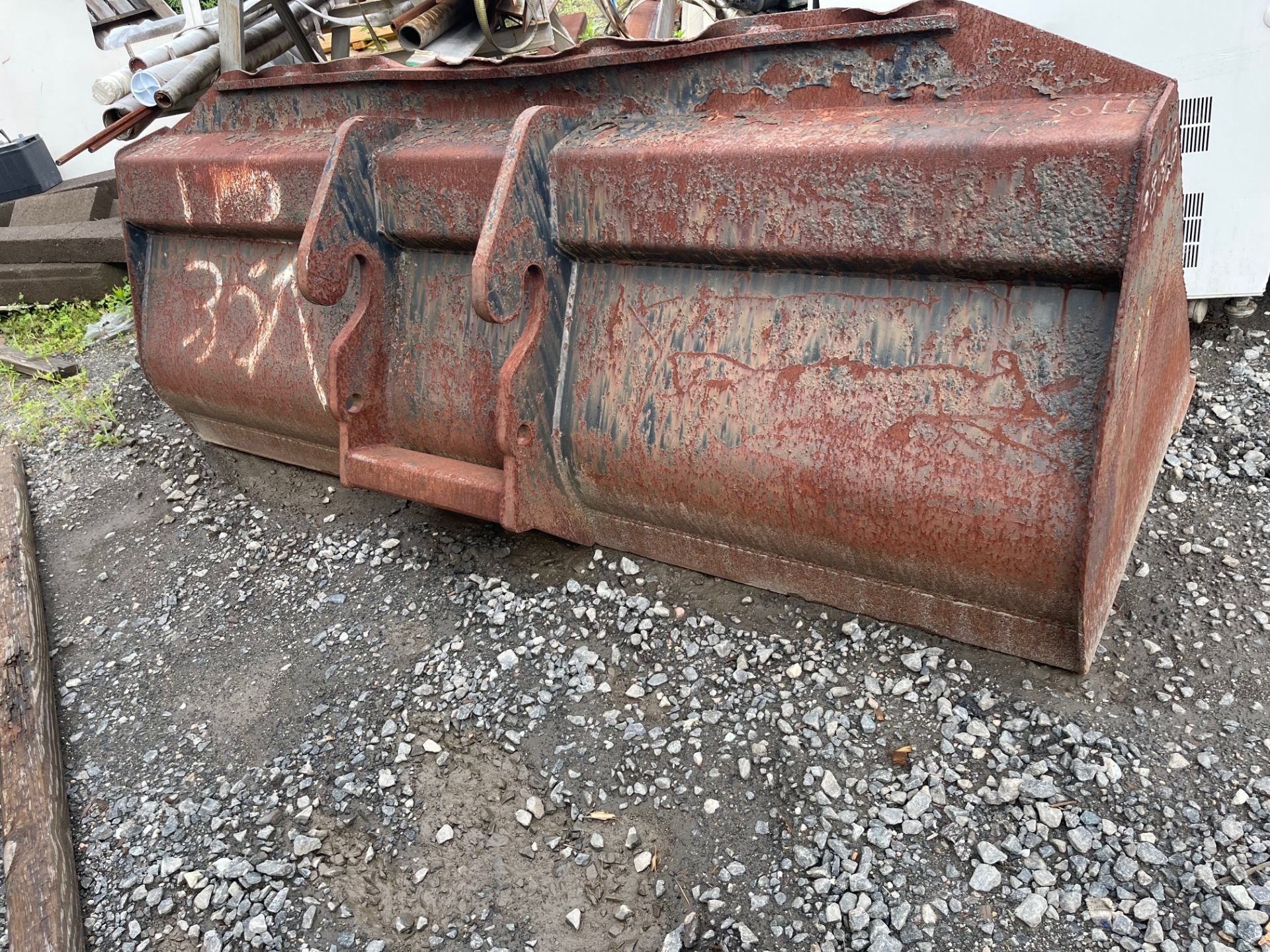 95" Wheel Loader Bucket