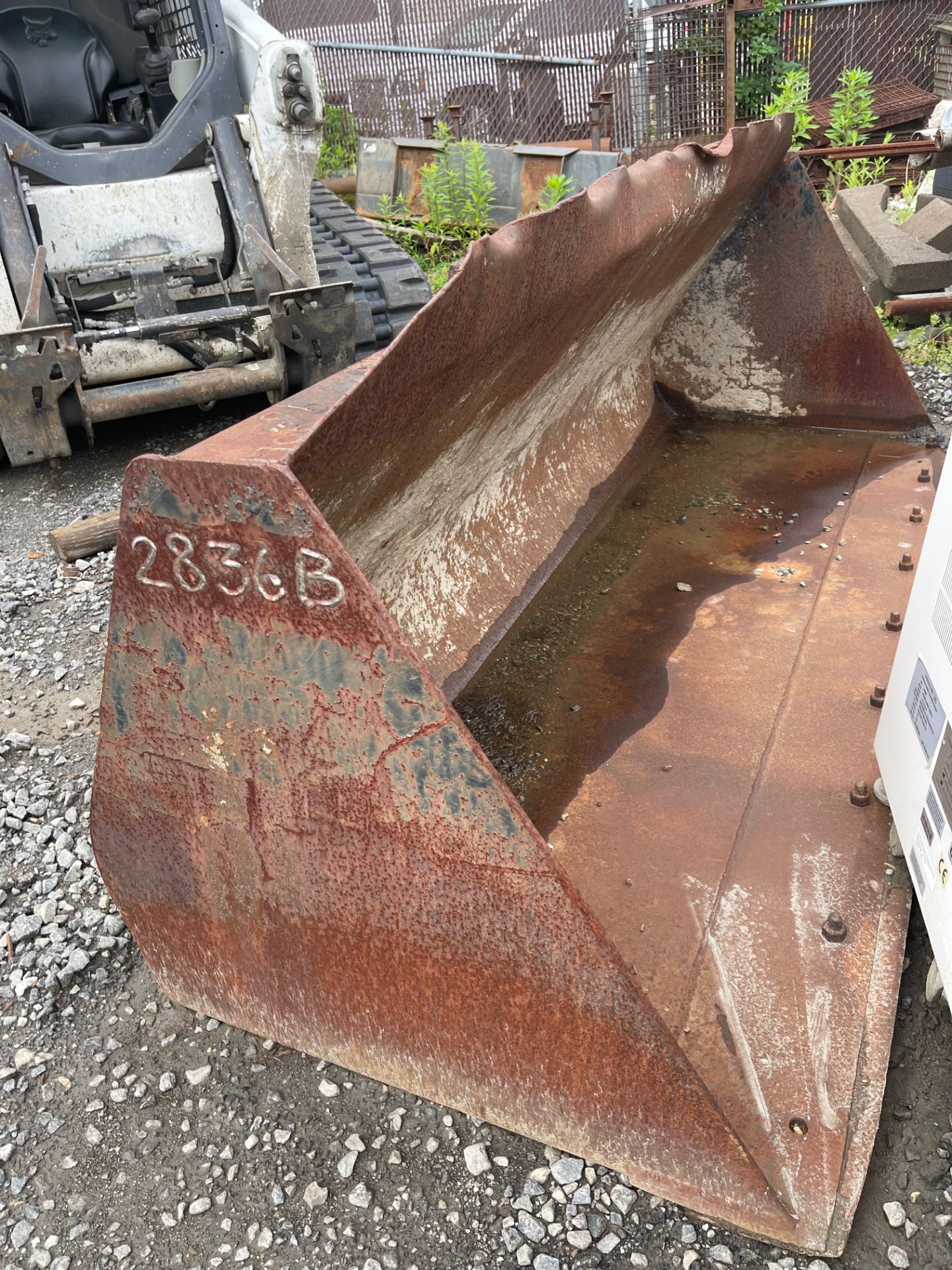 95" Wheel Loader Bucket - Image 5 of 5