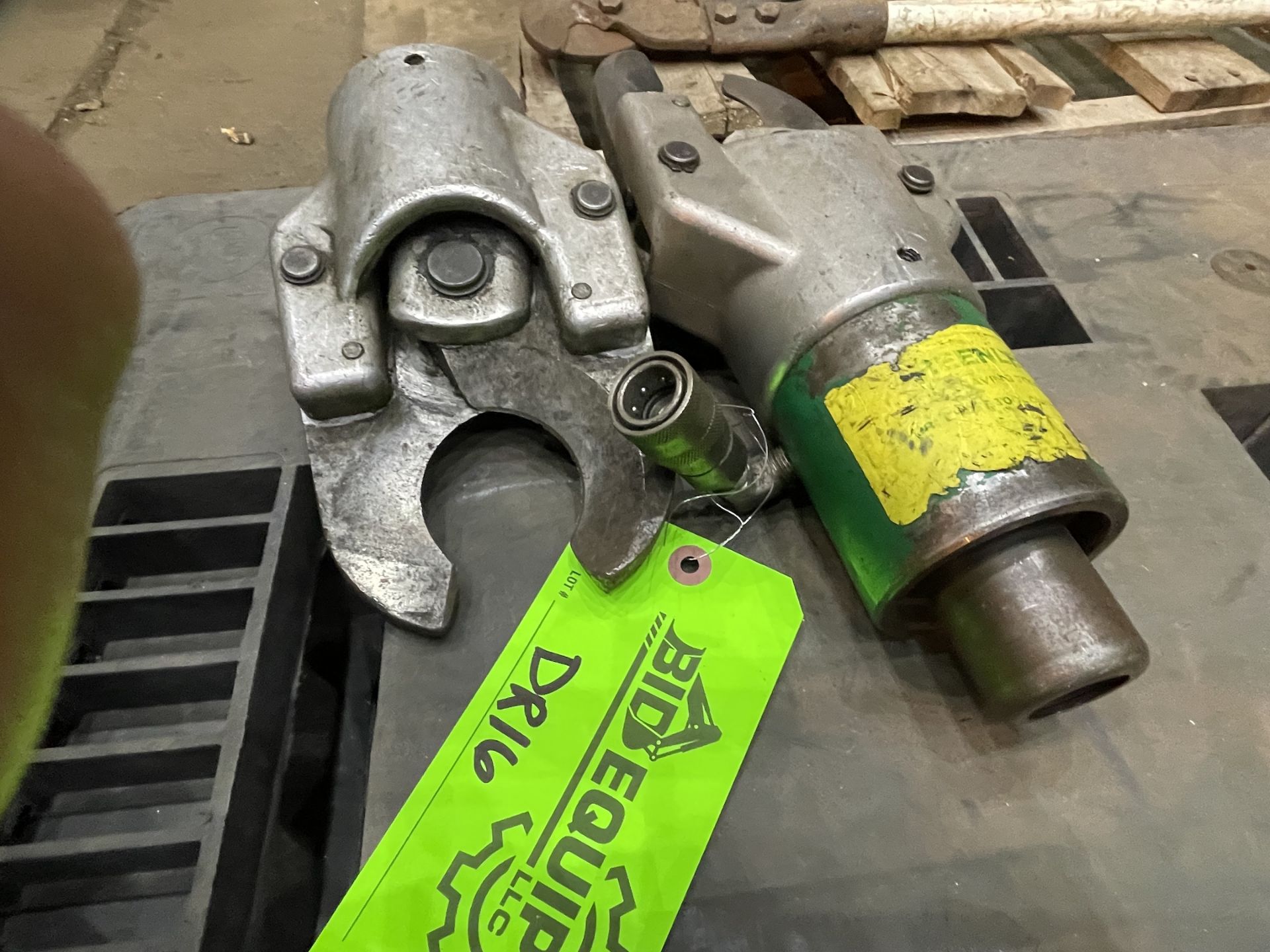Lot of 2 Hydraulic Cutters (DR16)