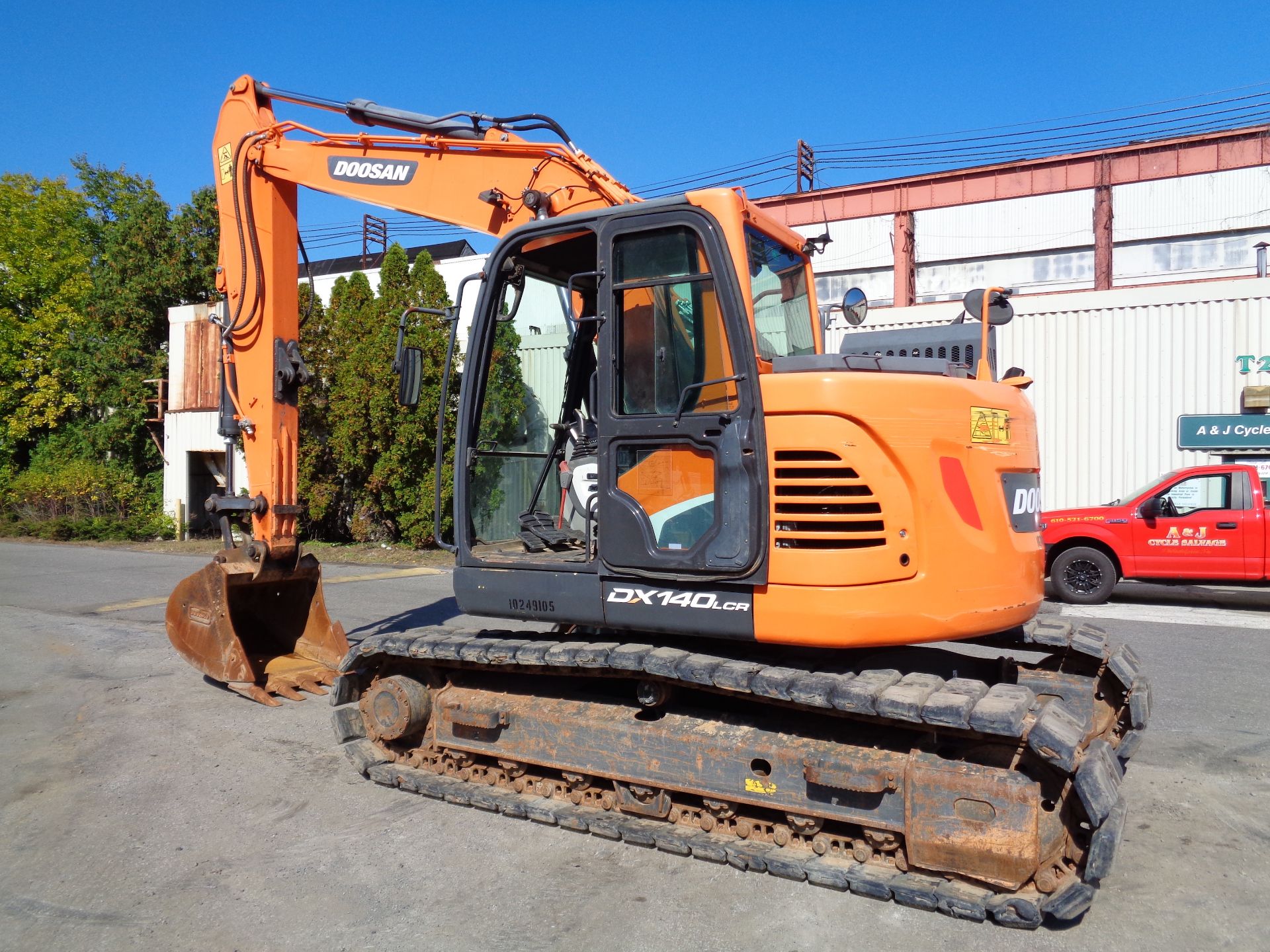 2018 Doosan DX140LCR-5 Hydraulic Excavator - Image 3 of 11