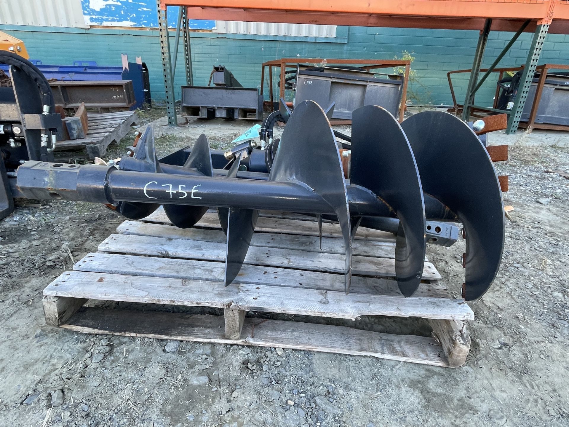 Brand New Wolverine Auger Skid Steer Attachment (C75E) - Image 6 of 10